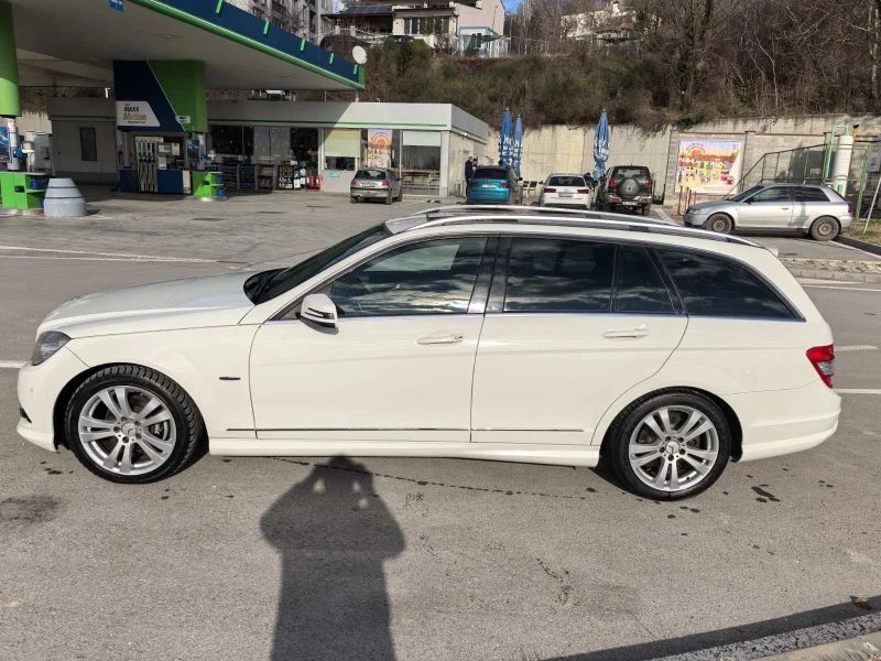 Mercedes-Benz C 220 AMG пакет, снимка 5 - Автомобили и джипове - 48558172