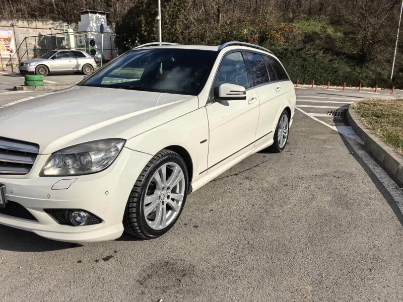 Mercedes-Benz C 220 AMG пакет, снимка 2 - Автомобили и джипове - 48558172