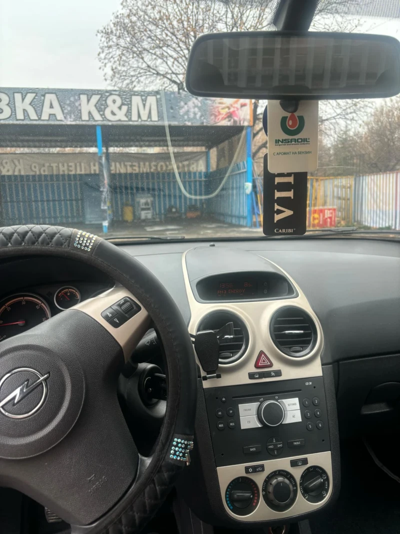 Opel Corsa, снимка 4 - Автомобили и джипове - 48572539