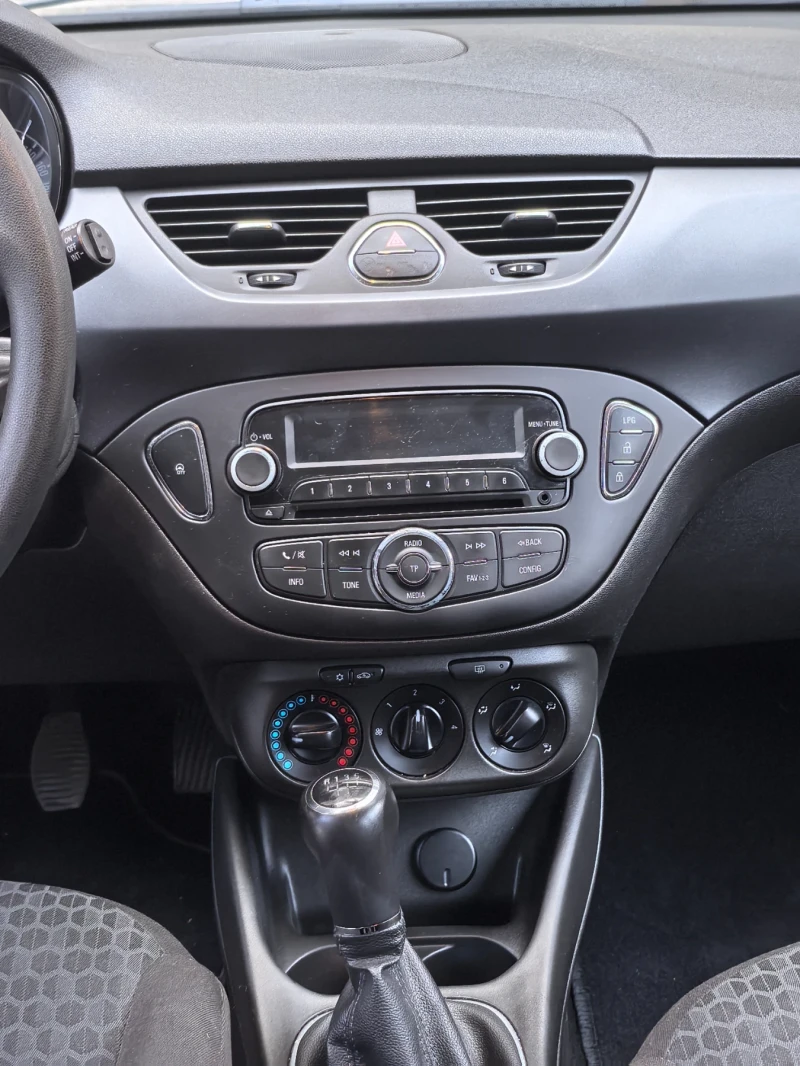 Opel Corsa, снимка 4 - Автомобили и джипове - 51710842