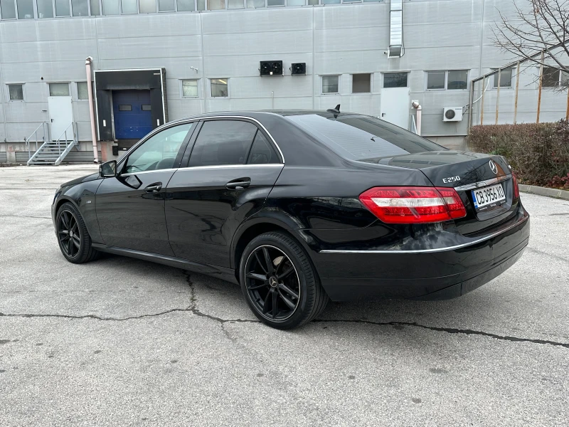 Mercedes-Benz E 250 2.2d 204 к.с., снимка 3 - Автомобили и джипове - 52563594