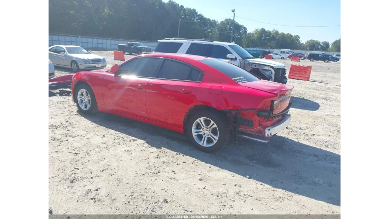 Dodge Charger SXT , снимка 8 - Автомобили и джипове - 52643651