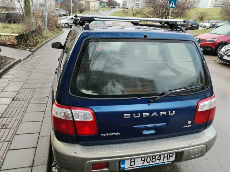 Subaru Forester 2.0 4x4, снимка 3 - Автомобили и джипове - 53250270