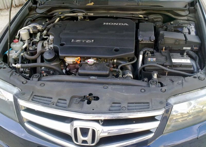 Honda Accord 2.4i VTEC TypeS, снимка 16 - Автомобили и джипове - 34973945