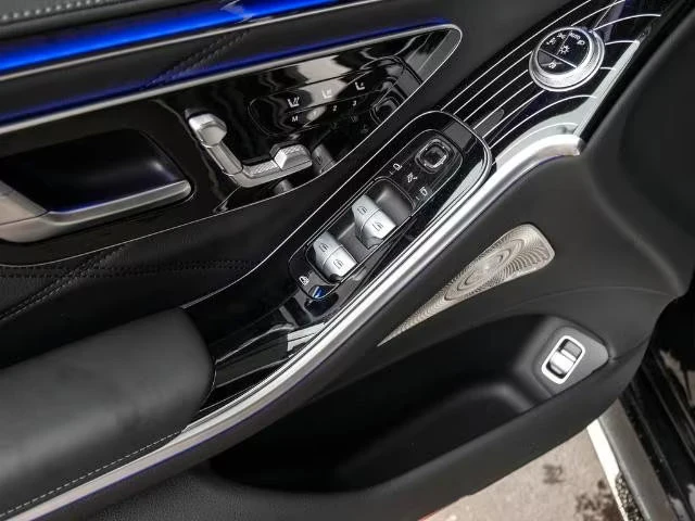 Mercedes-Benz S 63 AMG 4MATIC/612HP/PANO/BURM/MEMO/MASSAGE/HUD/360/300g - изображение 6