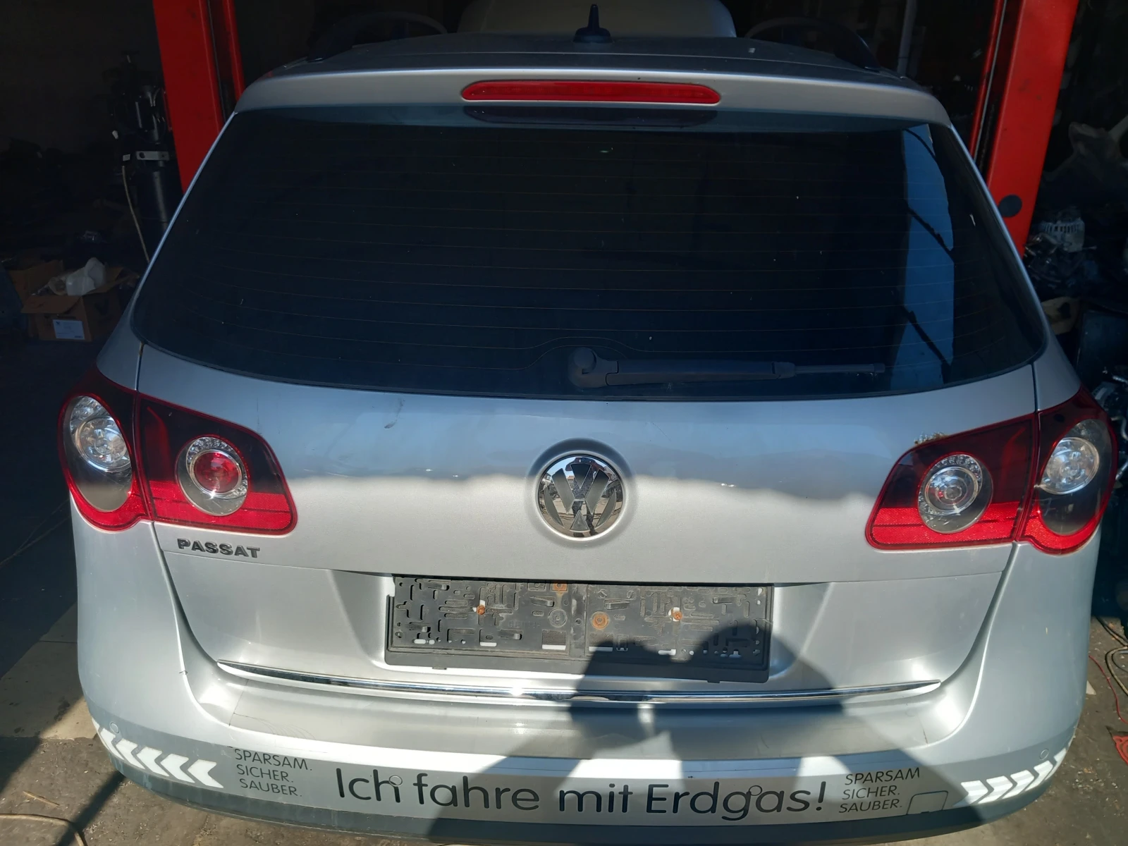 VW Passat 1.4i/CNG - изображение 2