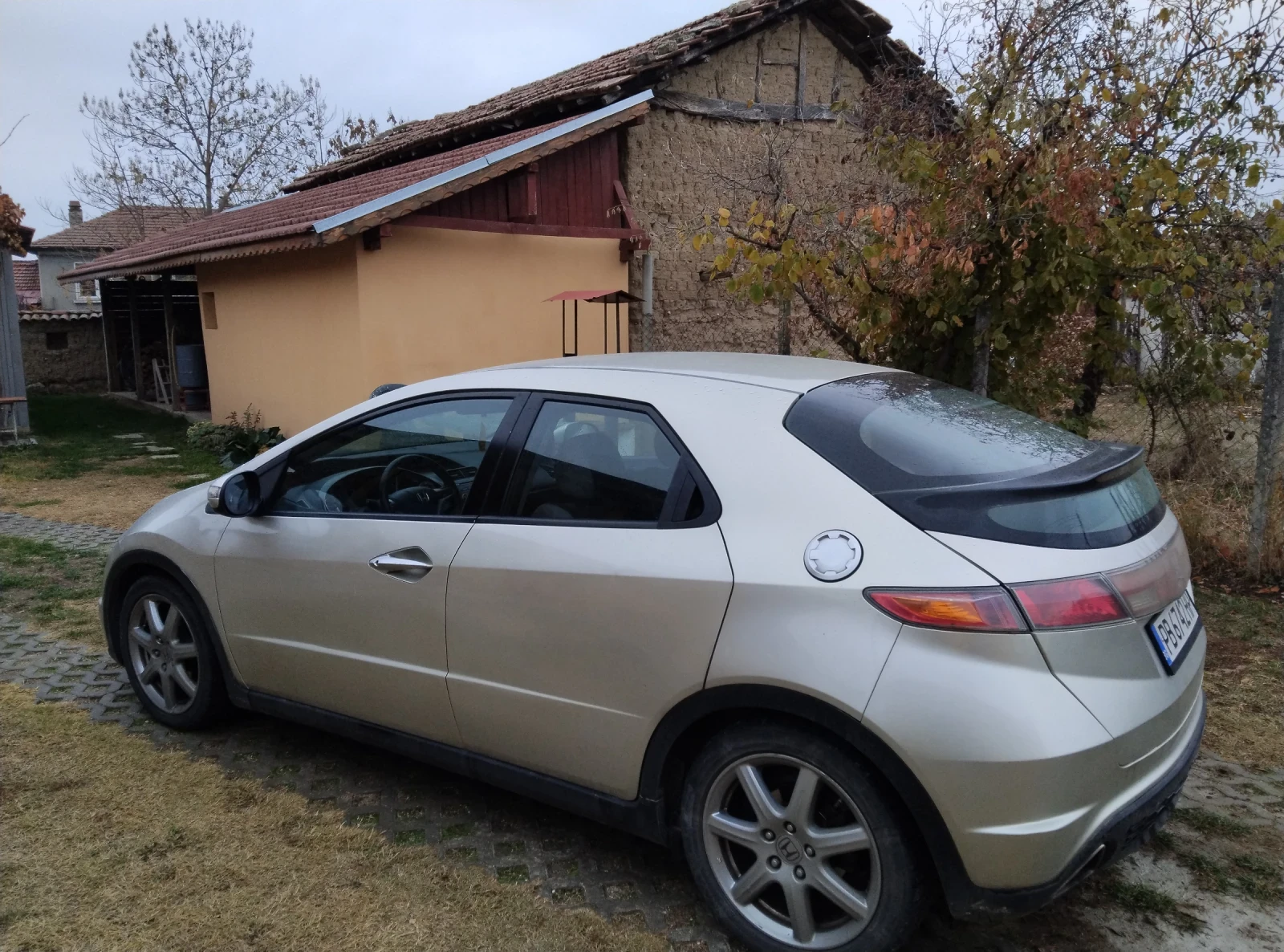 Honda Civic 2.2  CDTI - изображение 4