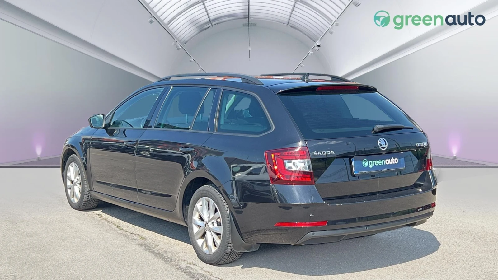 Skoda Octavia 2.0 TDi DSG Style - изображение 7