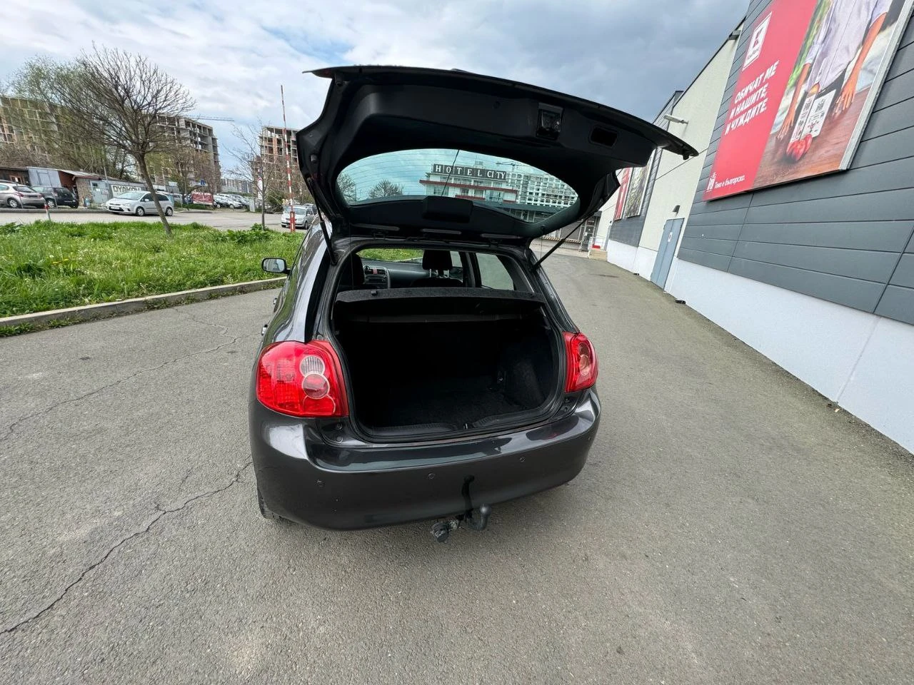 Toyota Auris 1.4D - изображение 6