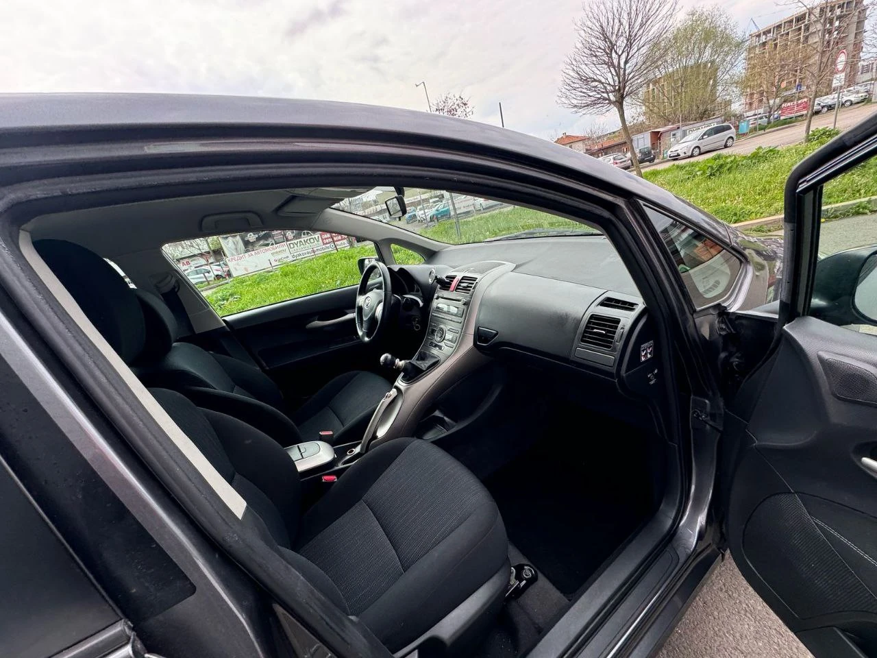 Toyota Auris 1.4D - изображение 10