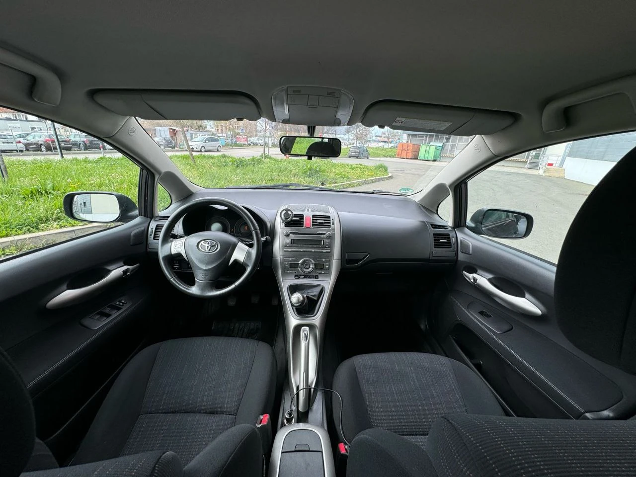 Toyota Auris 1.4D - изображение 7