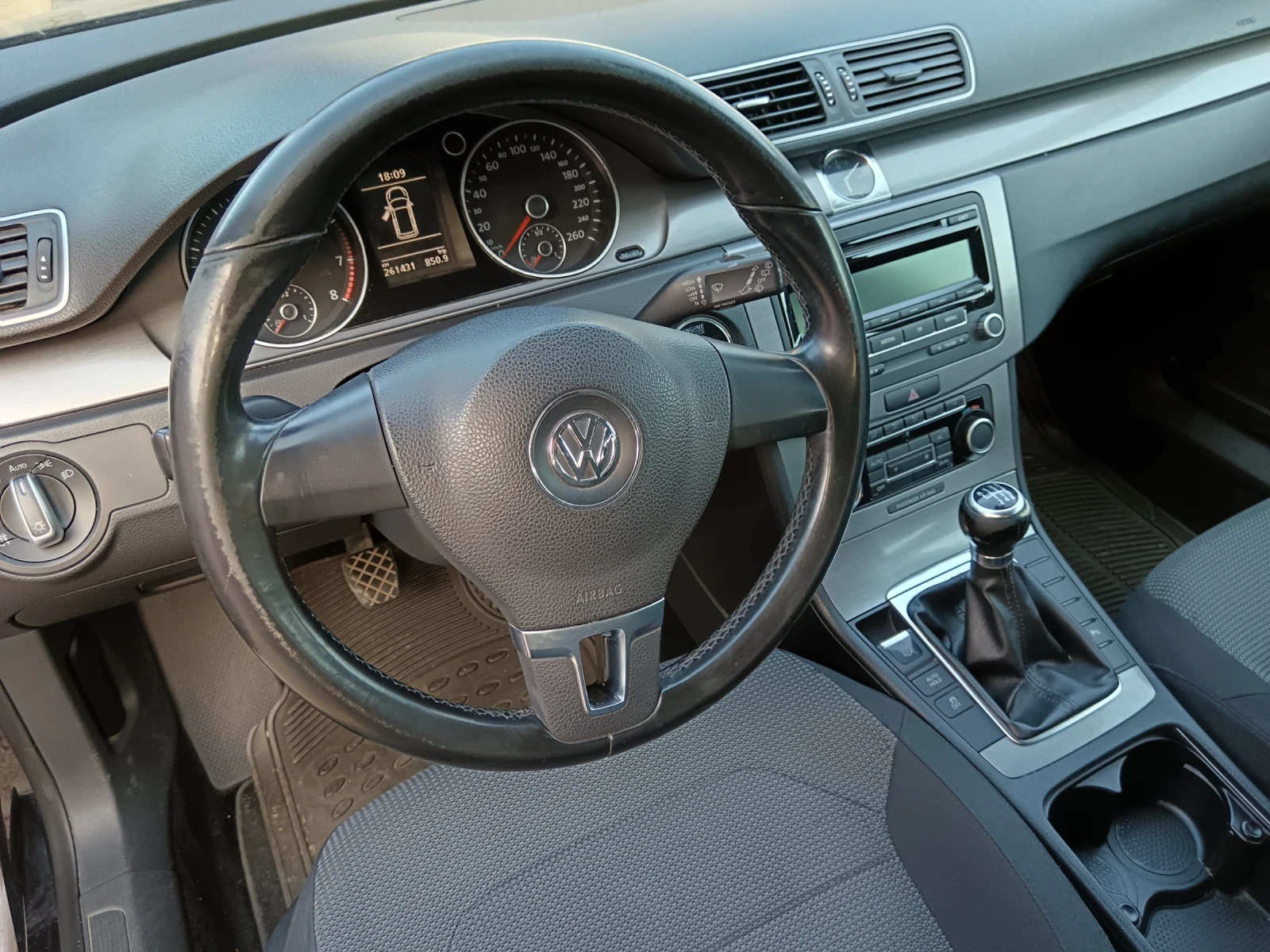 VW Passat B7 - изображение 3