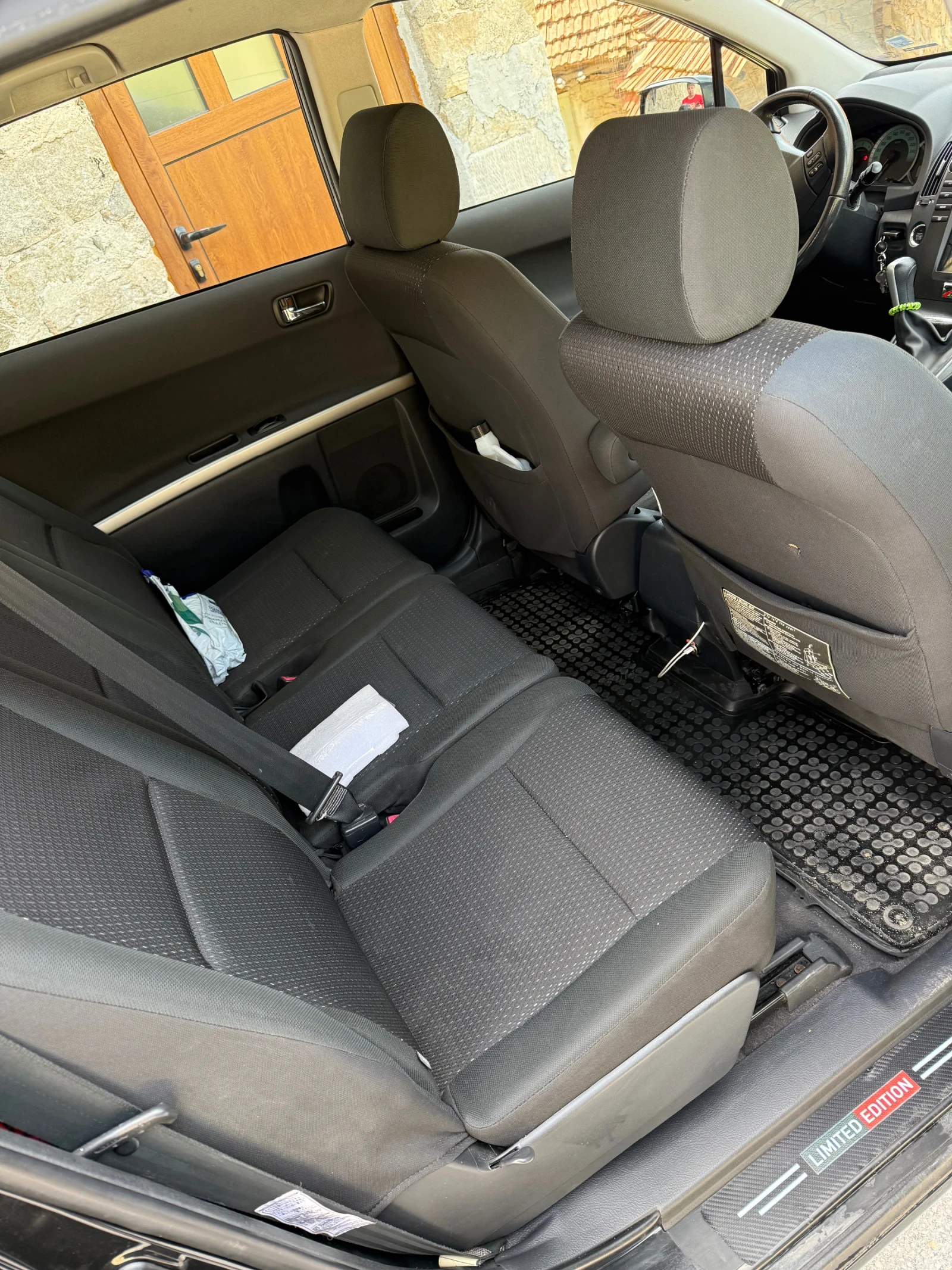 Toyota Corolla verso 2.2D4D - изображение 4