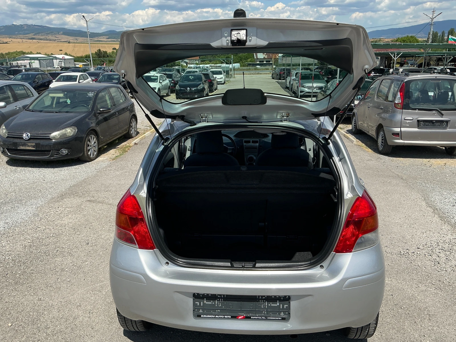 Toyota Yaris 1.3 VVT-i - изображение 10