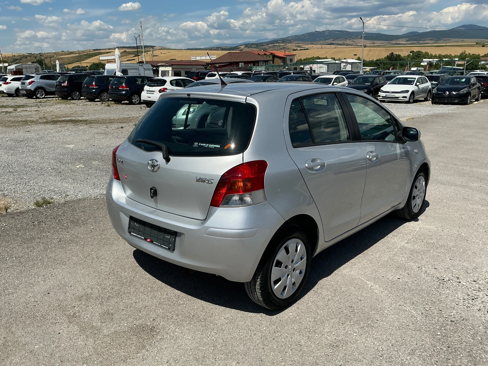 Toyota Yaris 1.3 VVT-i - изображение 8