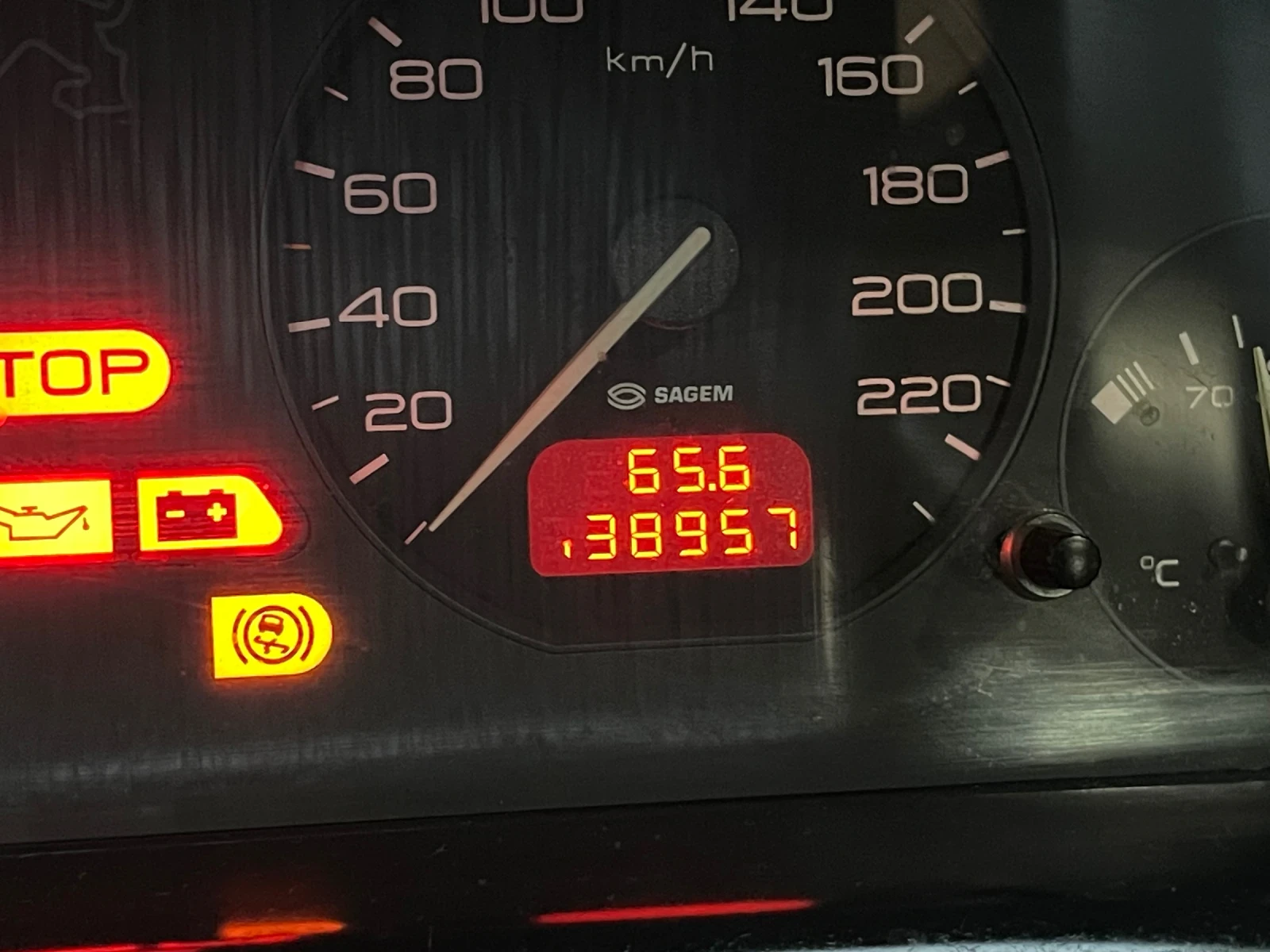 Peugeot 406 1.8 16V - изображение 9