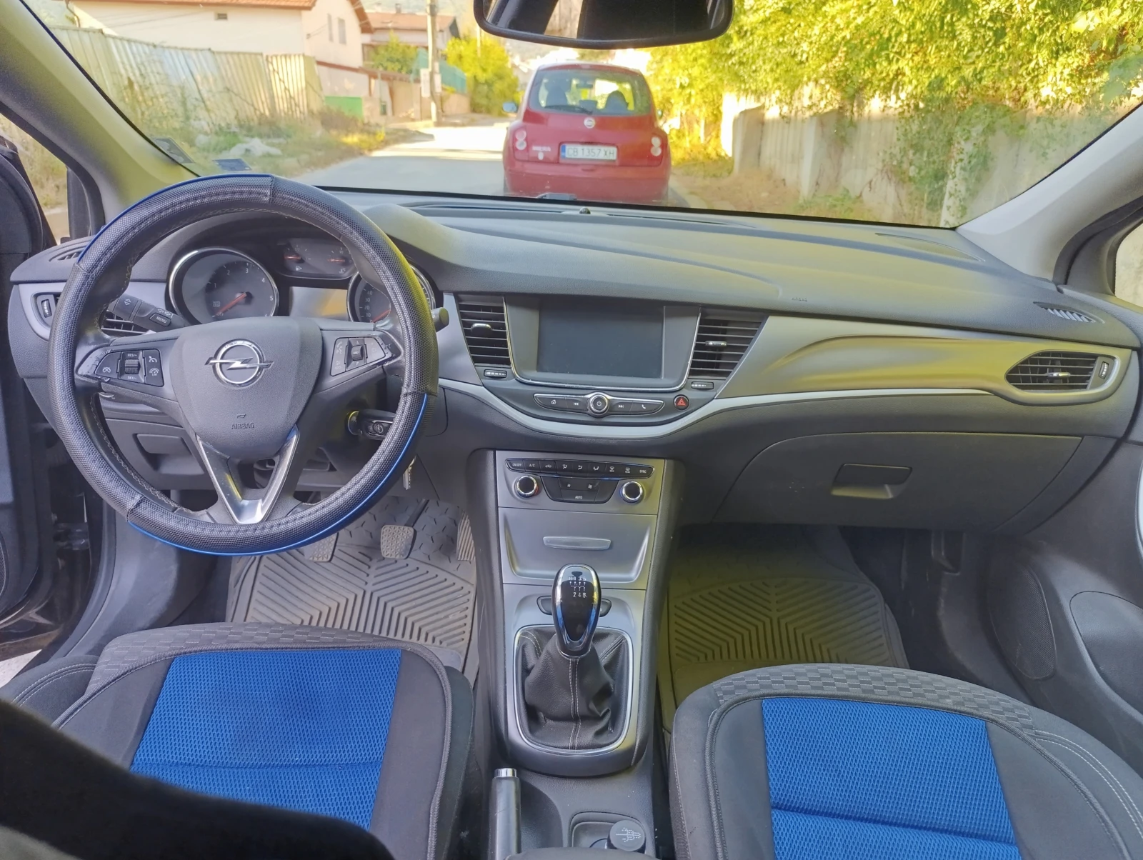 Opel Astra 1.6 CDTi - изображение 8