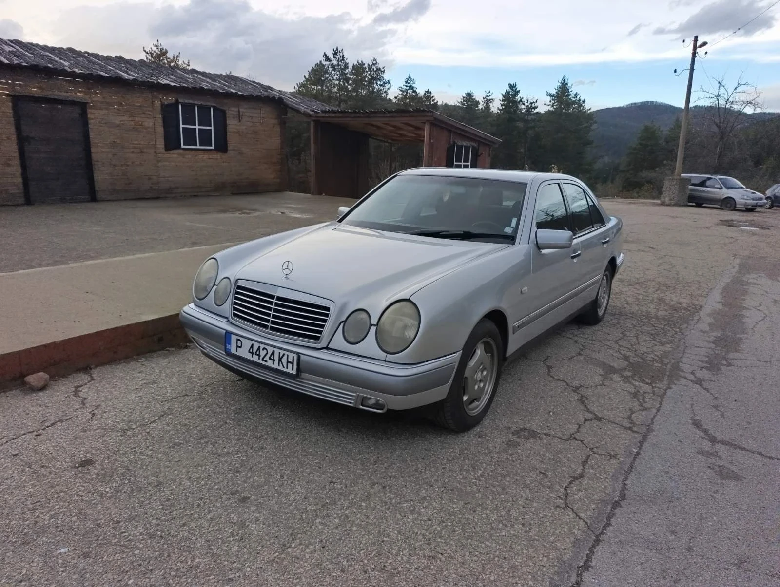 Mercedes-Benz E 200 | Mobile.bg � ����������� 1