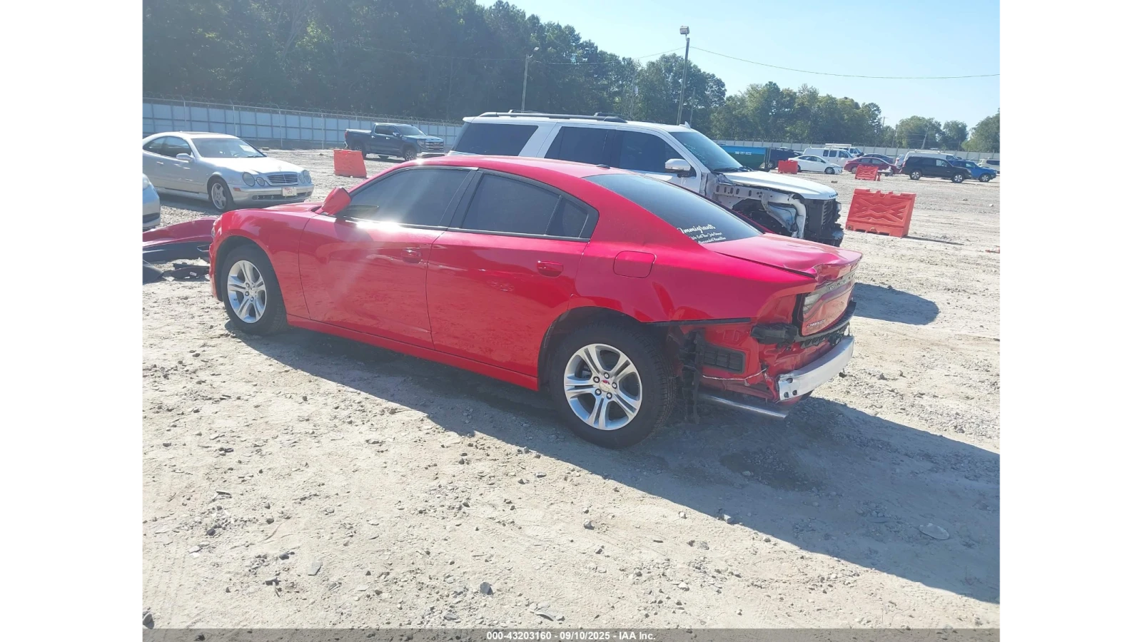 Dodge Charger SXT  - изображение 8