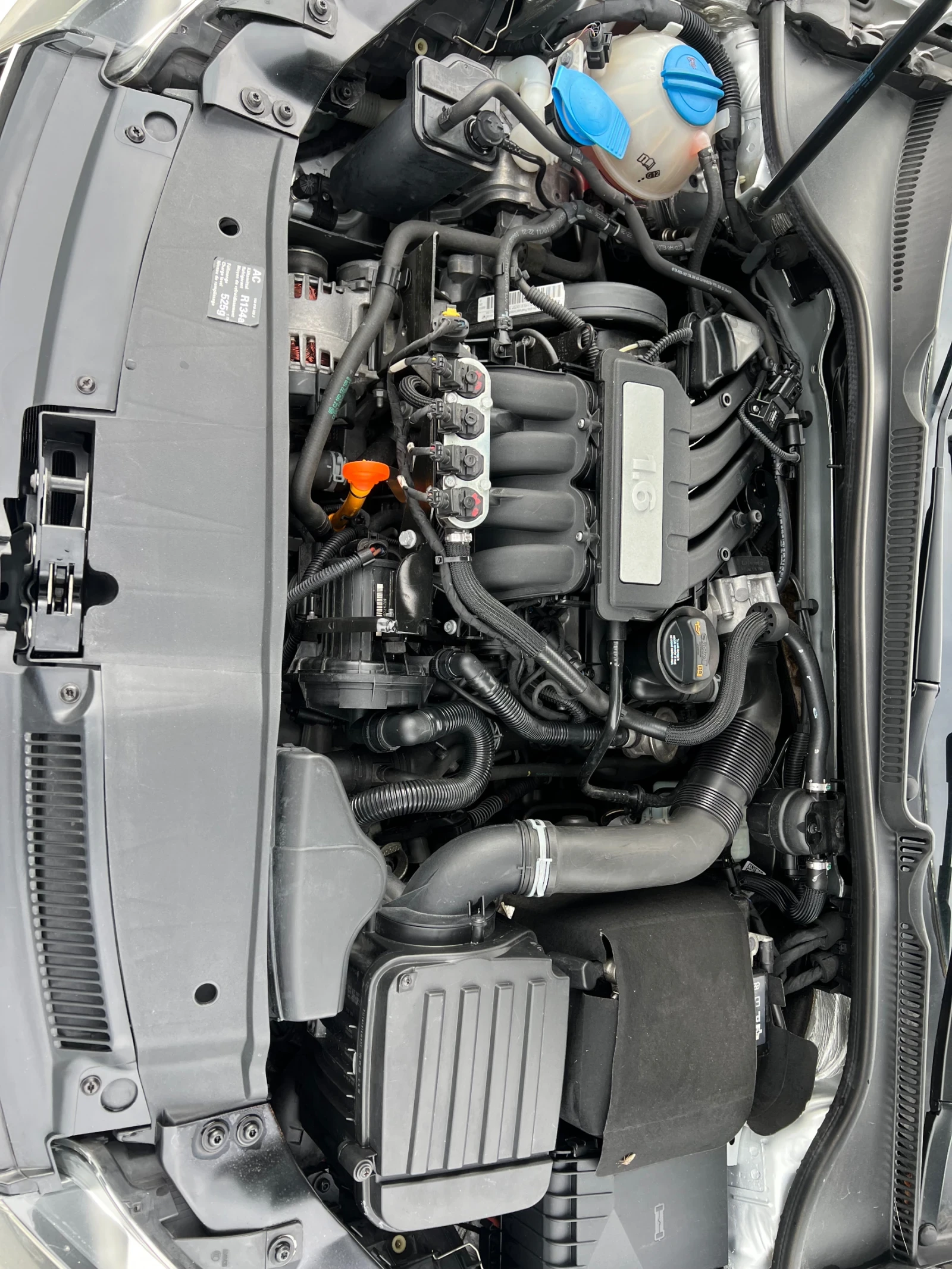 VW Golf 1.6i gaz-inj Euro5 | Mobile.bg   7