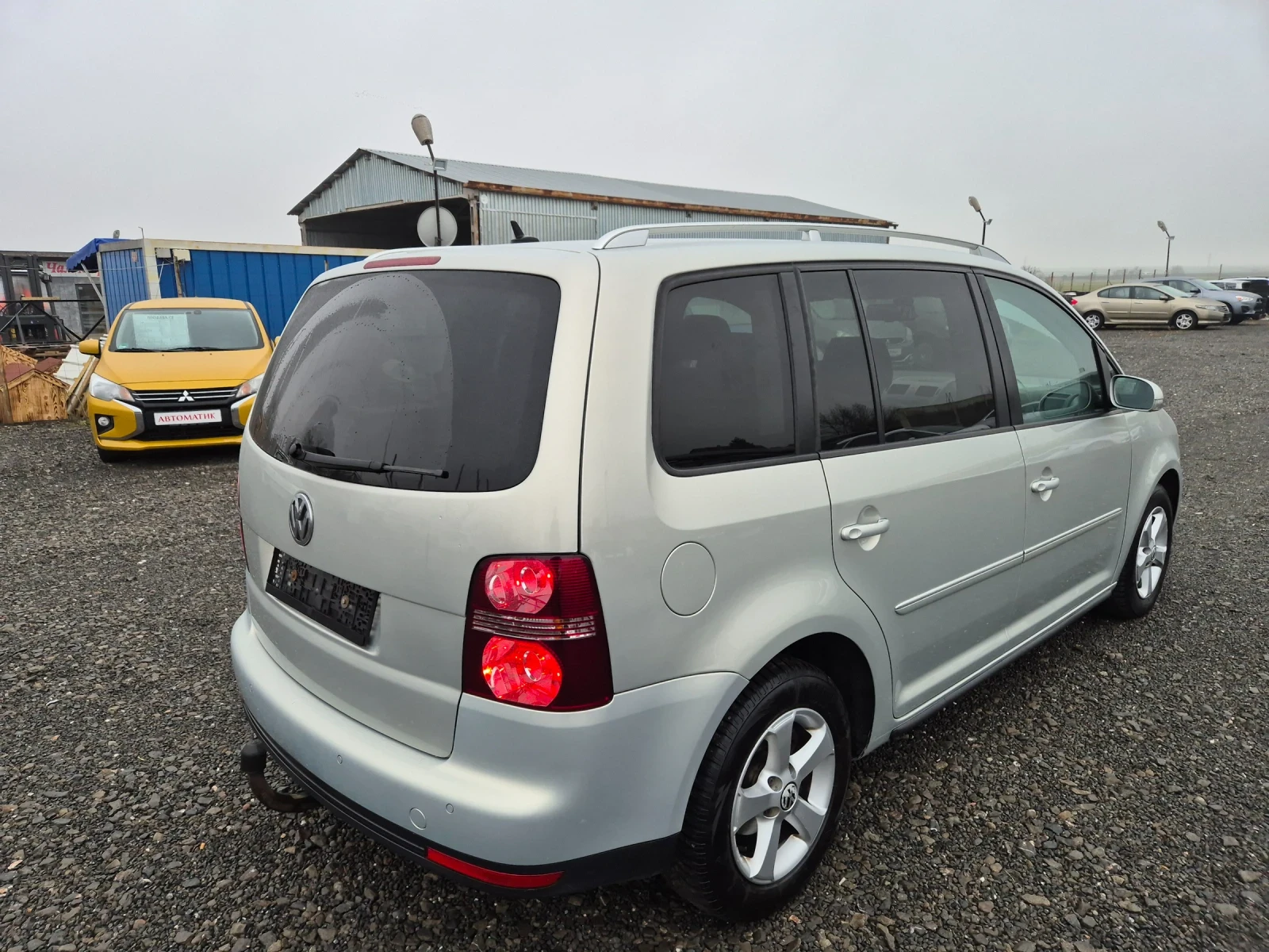 VW Touran 1.9TDI DSG - изображение 7