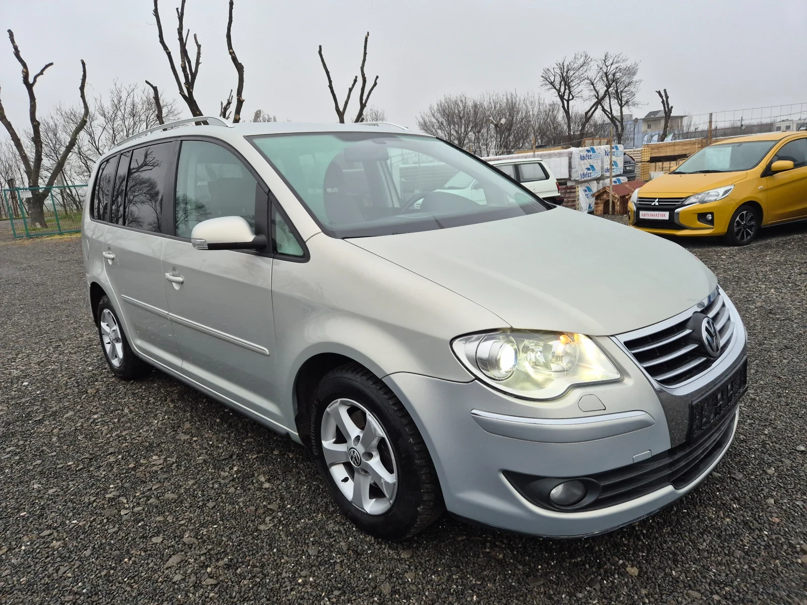 VW Touran 1.9TDI DSG - изображение 2