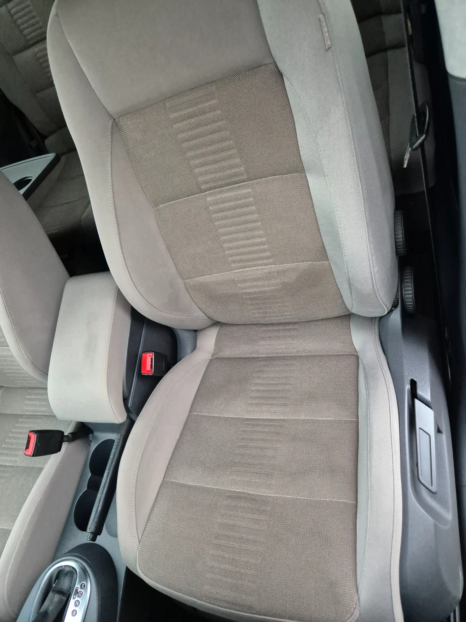 VW Touran 1.9TDI DSG - изображение 9