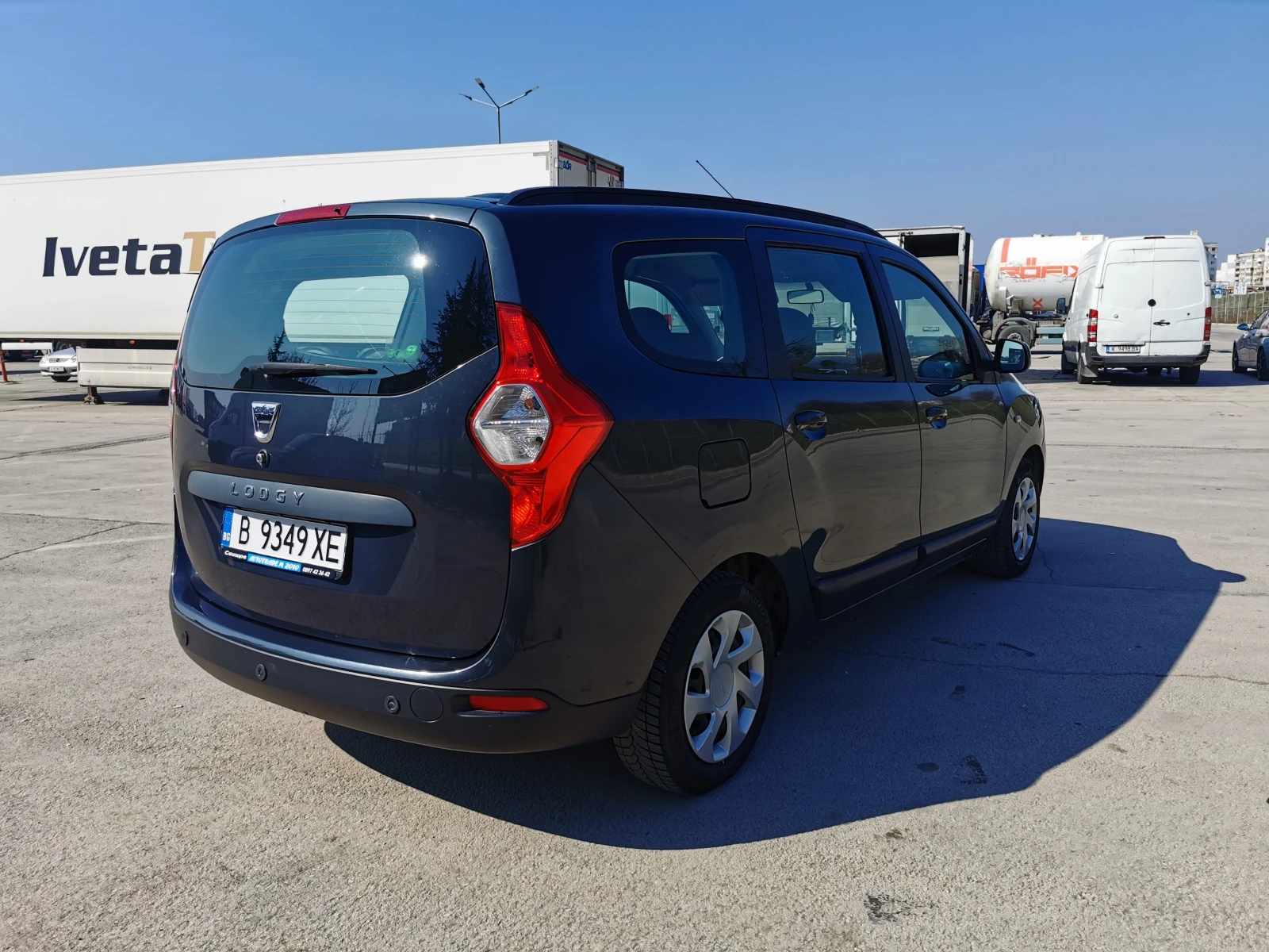 Dacia Lodgy 1.5 DCI, снимка 6 - Автомобили и джипове - 53712154