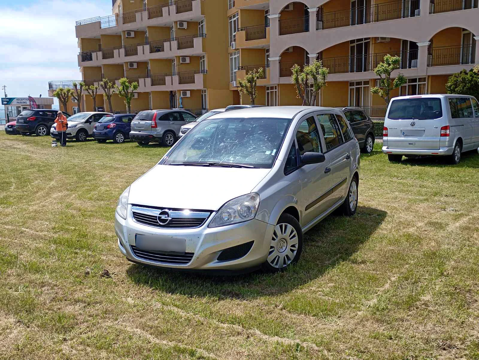 Opel Zafira 1.6i, снимка 2 - Автомобили и джипове - 54207496