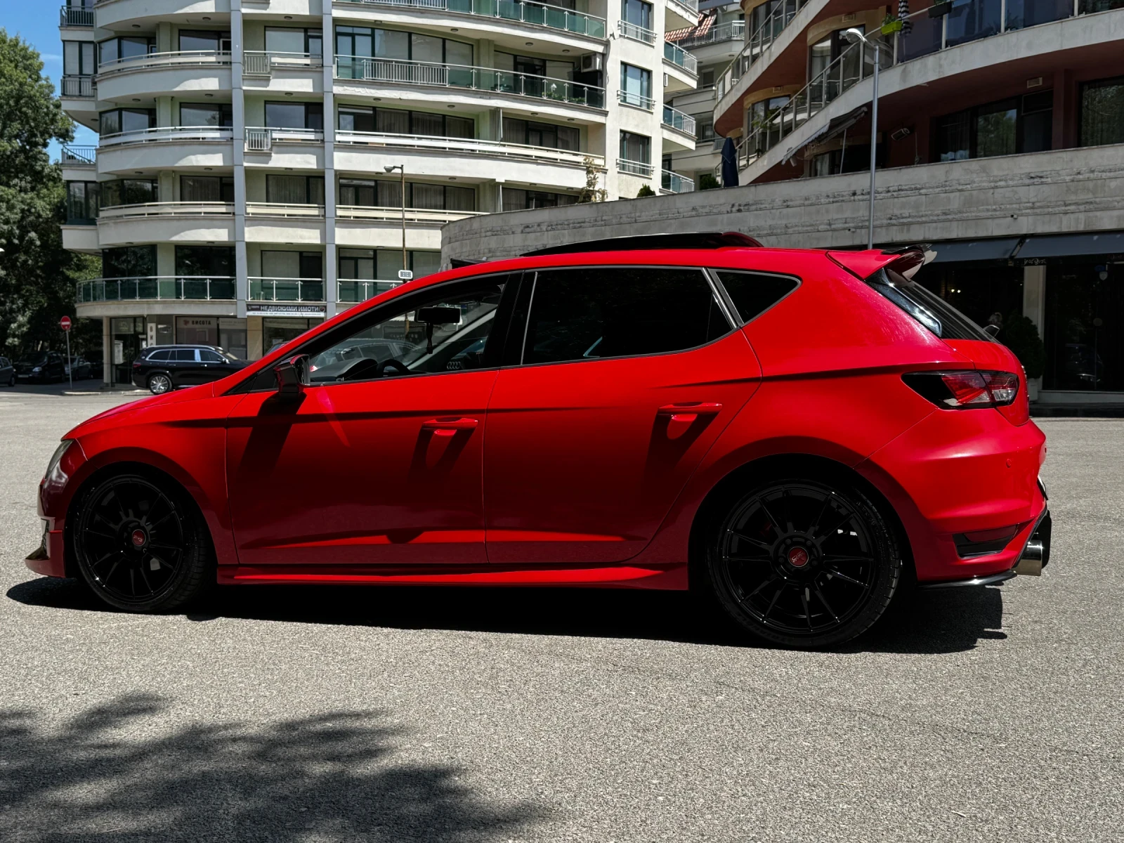 Seat Leon, снимка 8 - Автомобили и джипове - 54245651