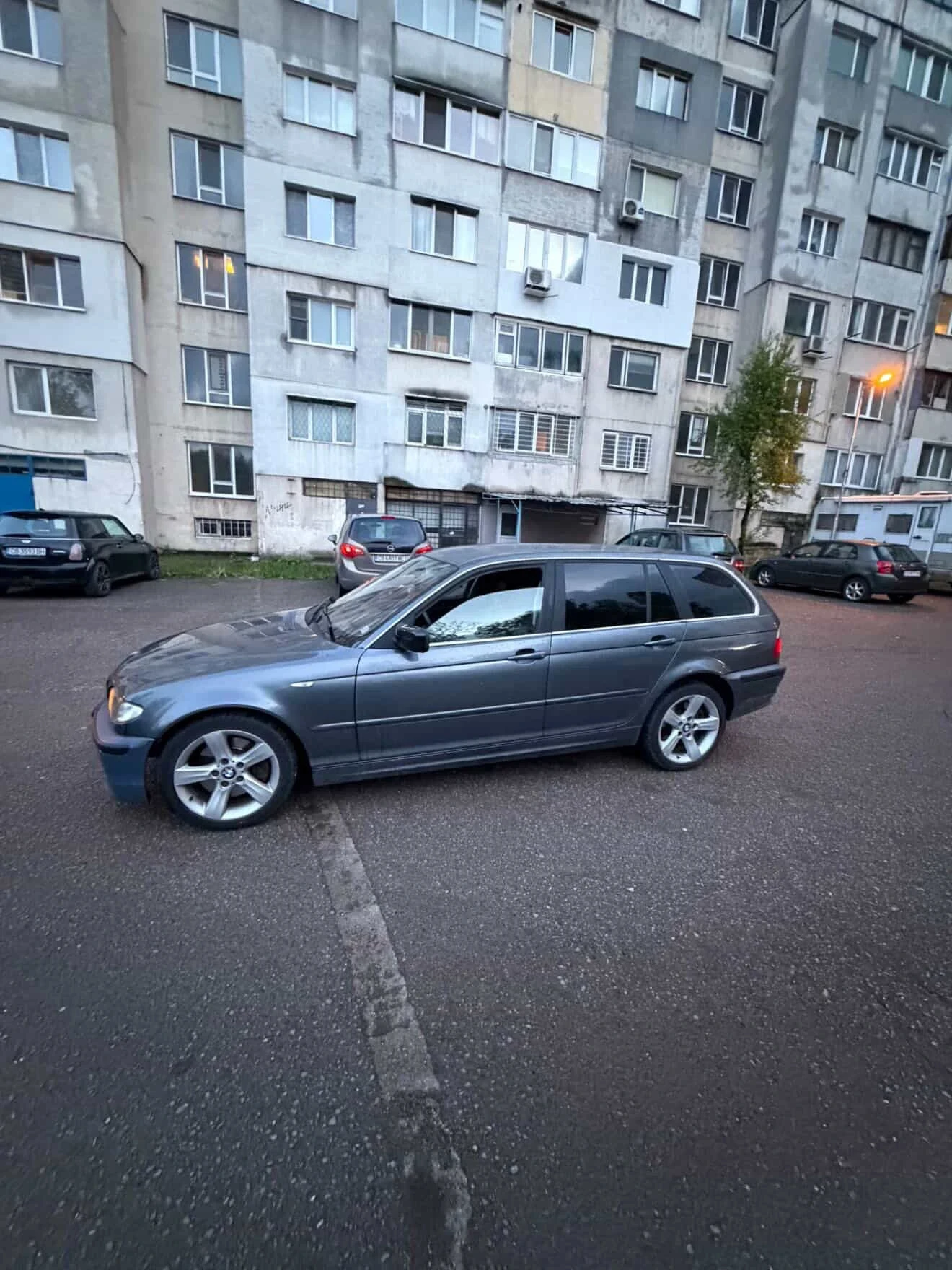 BMW 330, снимка 3 - Автомобили и джипове - 54376489