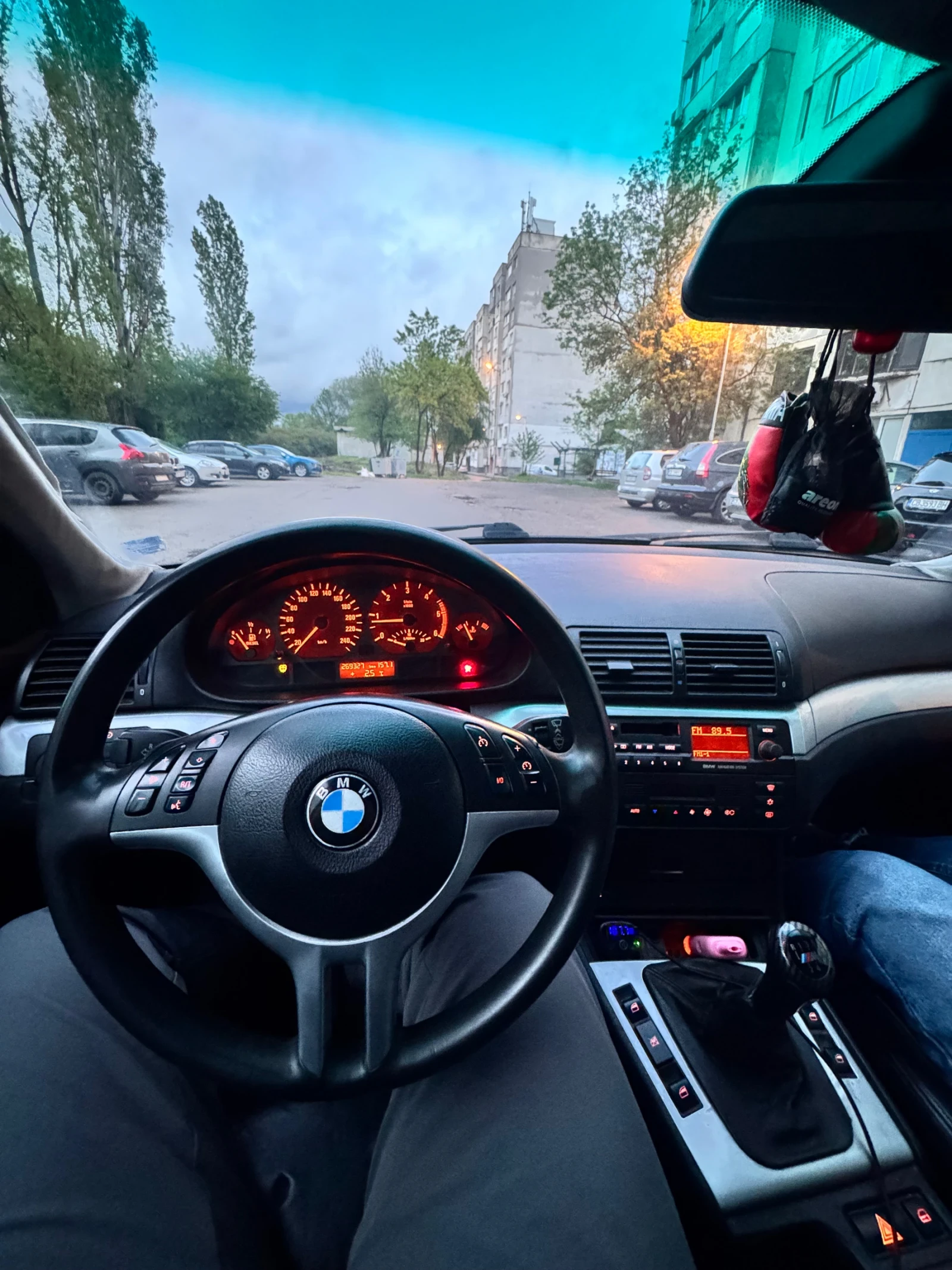 BMW 330, снимка 9 - Автомобили и джипове - 54376489