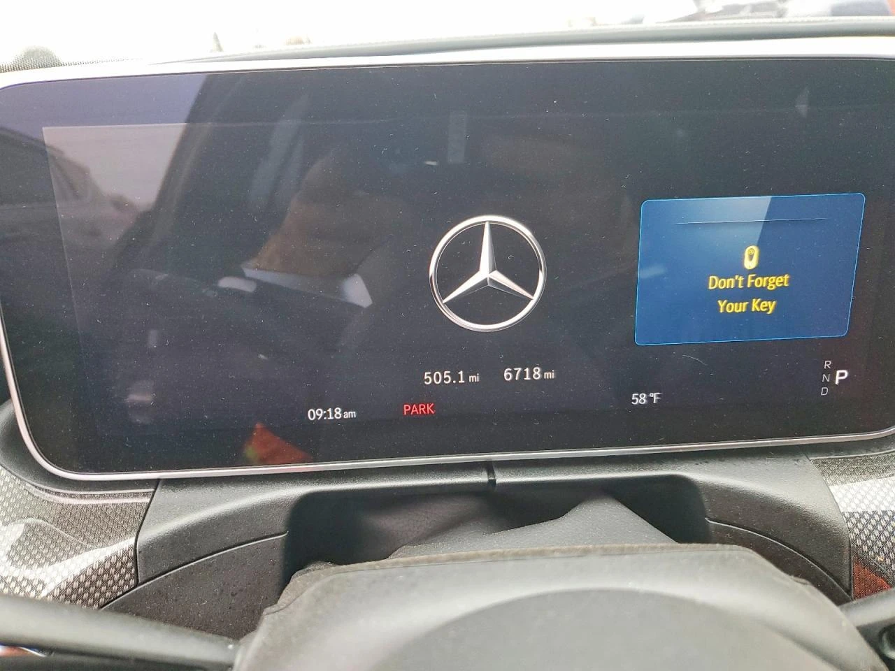Mercedes-Benz C 300 2025 4MATIC, снимка 9 - Автомобили и джипове - 54655594