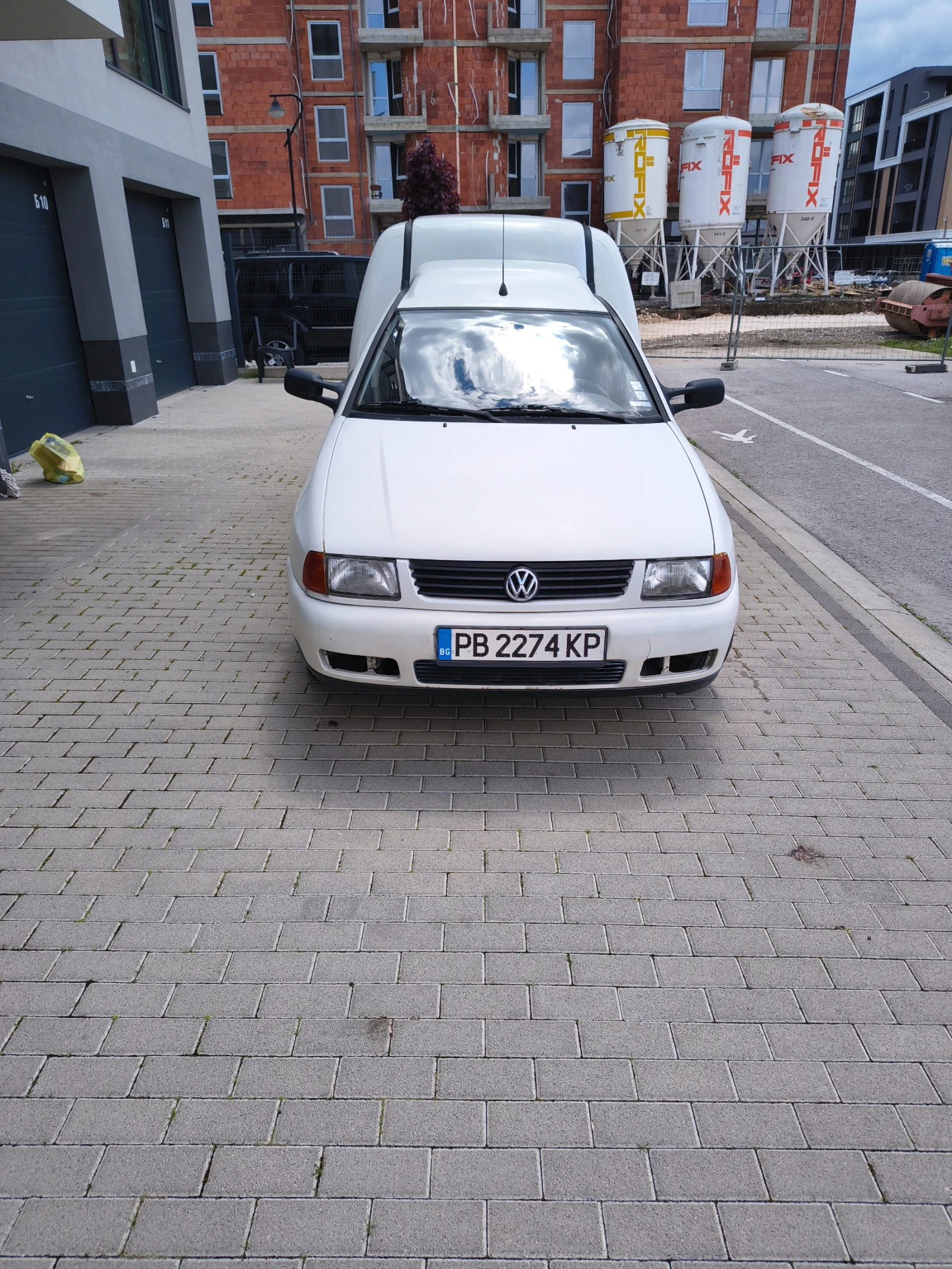 VW Caddy 1.9, снимка 2 - Автомобили и джипове - 54702314
