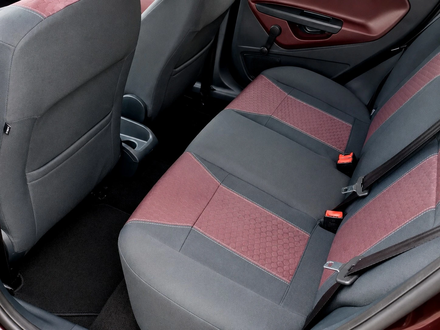 Ford Fiesta 1.4i-97��-���-TITANIUM | Mobile.bg � ����������� 6
