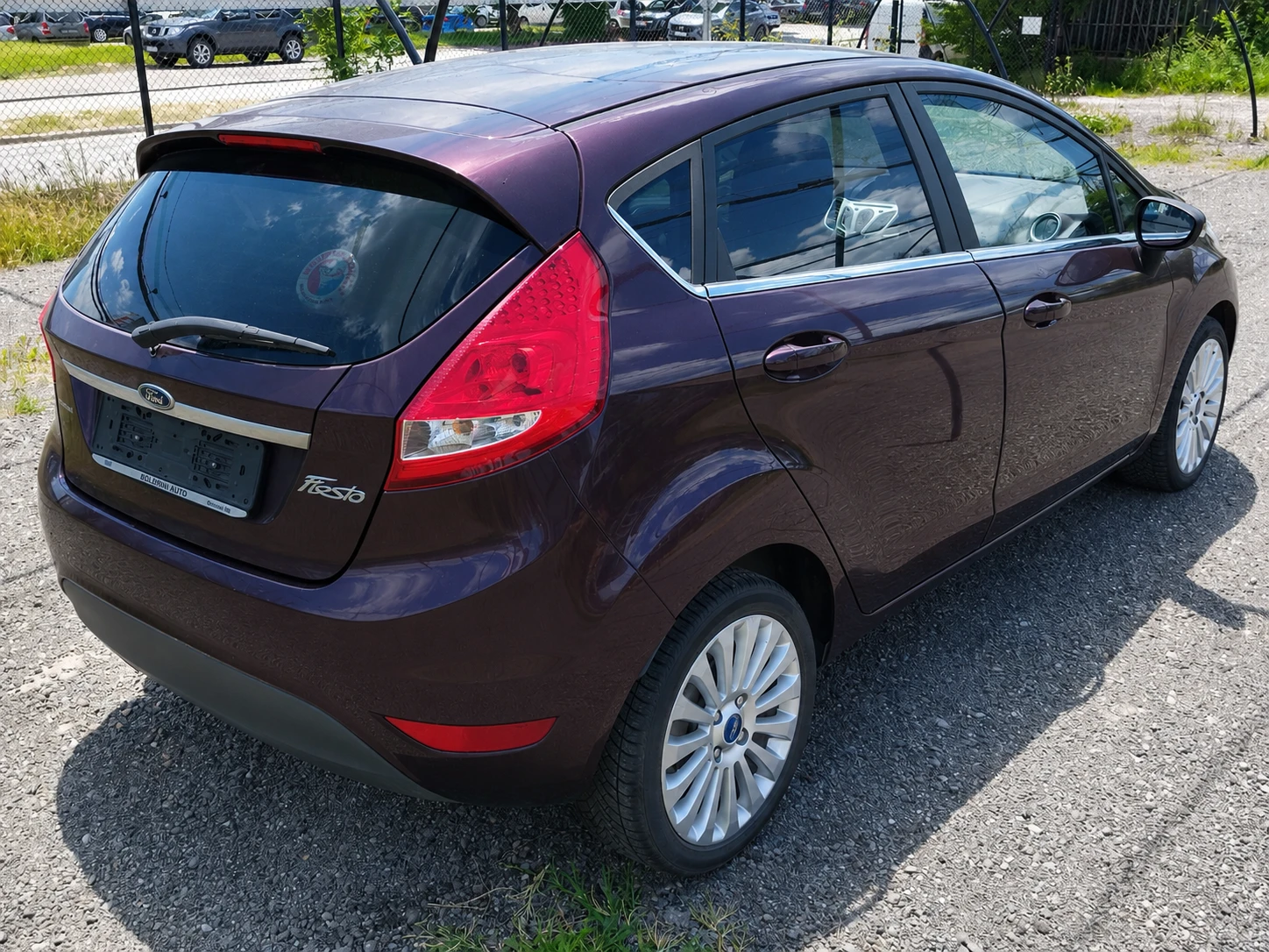 Ford Fiesta 1.4i-97кс-ГАЗ-TITANIUM, снимка 3 - Автомобили и джипове - 54711019
