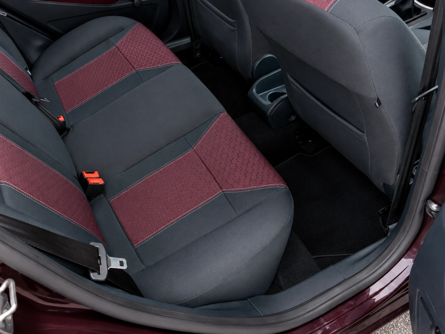 Ford Fiesta 1.4i-97кс-ГАЗ-TITANIUM, снимка 6 - Автомобили и джипове - 54711019