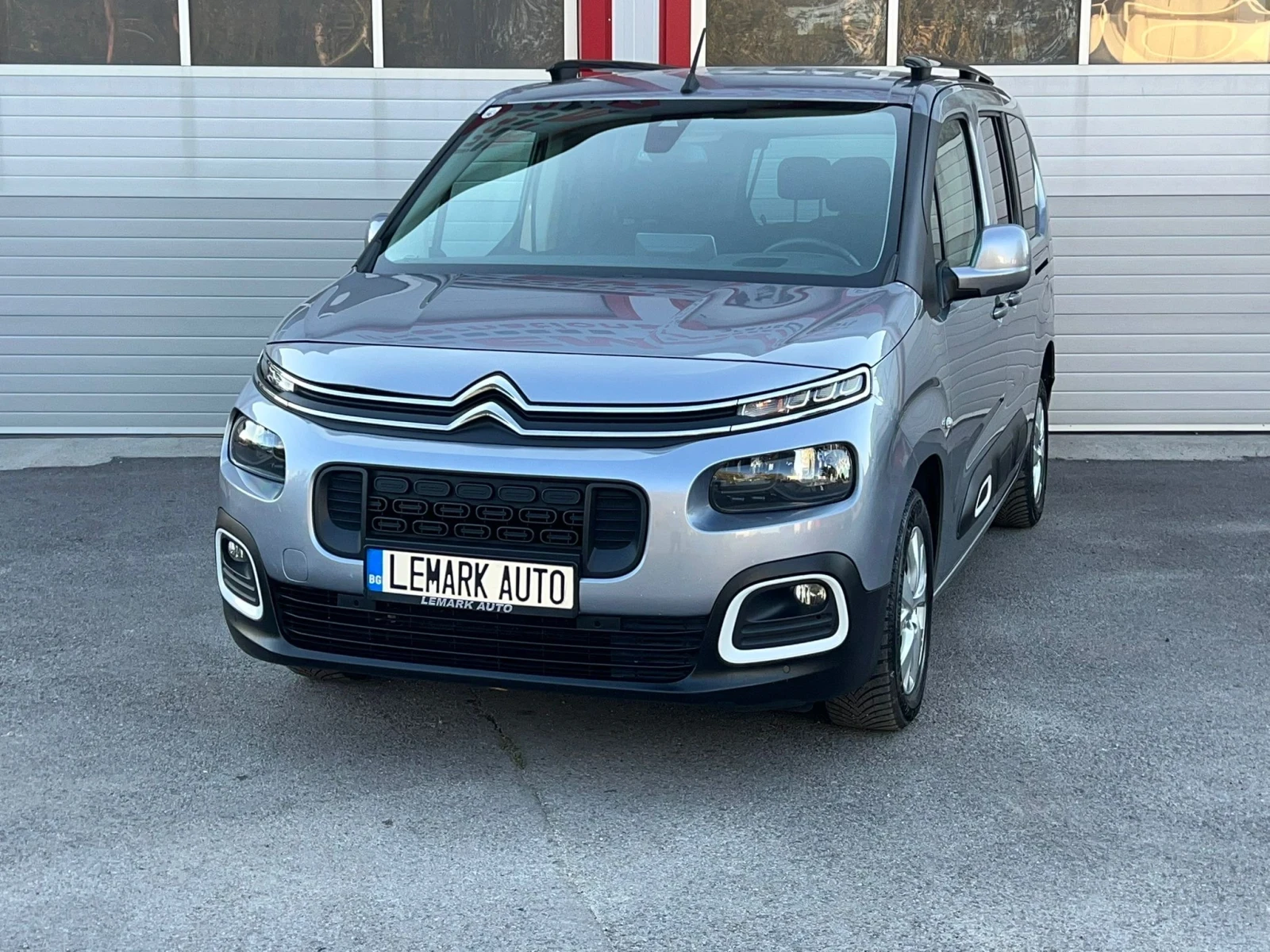 Citroen Berlingo 1.5BLUE HDI AUTOMATIK HED-UP NAVI EVRO 6D ЛИЗИНГ, снимка 2 - Автомобили и джипове - 54799501