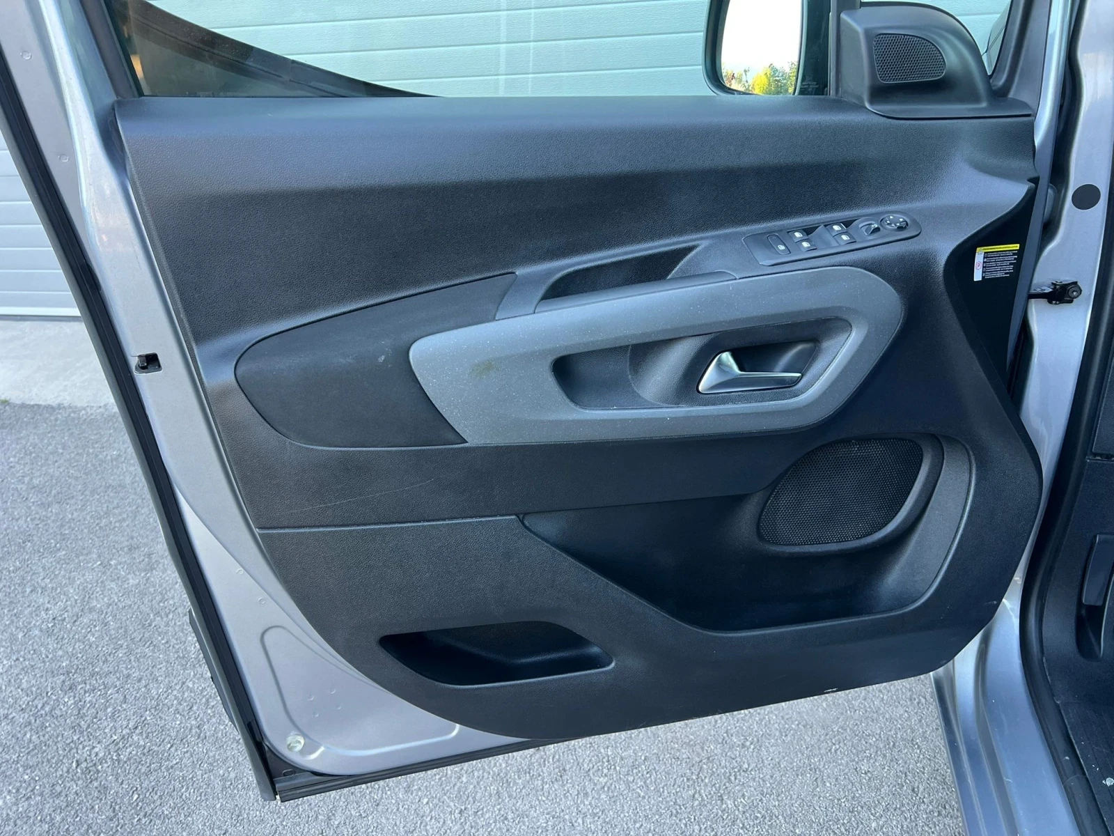 Citroen Berlingo 1.5BLUE HDI AUTOMATIK HED-UP NAVI EVRO 6D ЛИЗИНГ, снимка 11 - Автомобили и джипове - 54799501