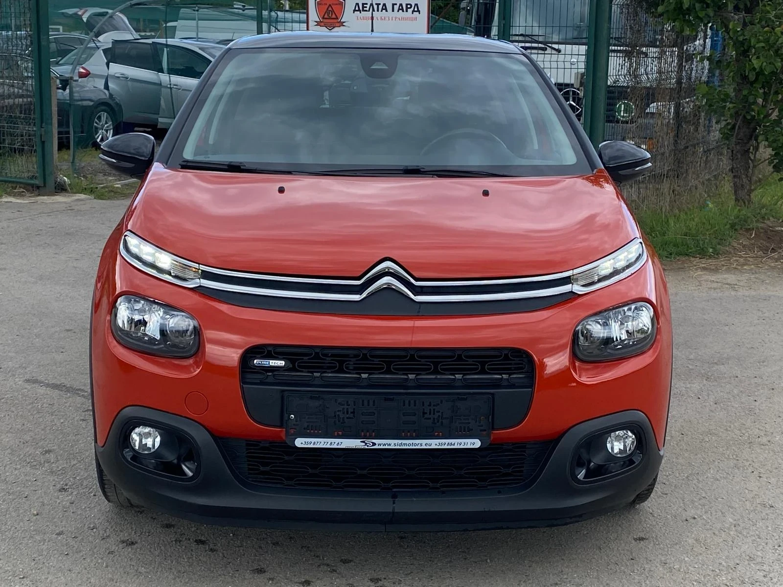 Citroen C3 1.2i, снимка 2 - Автомобили и джипове - 54800048