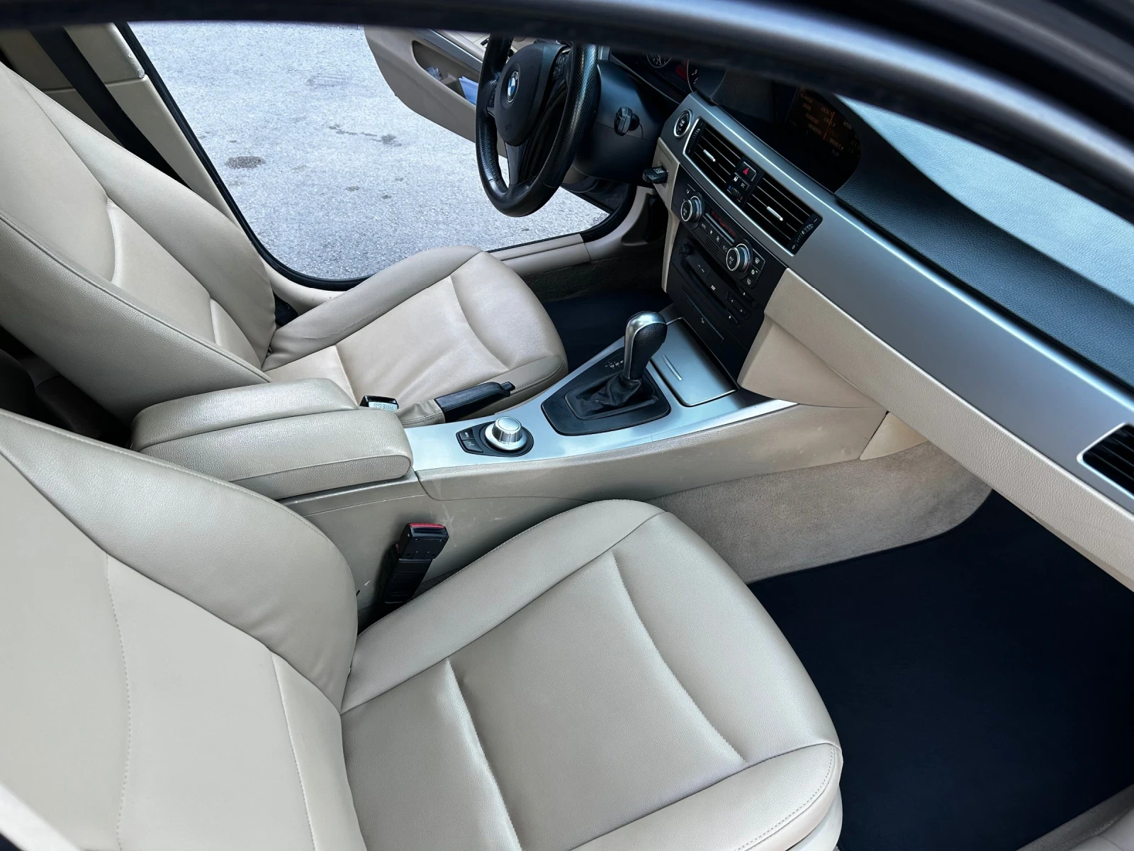 BMW 320, снимка 7 - Автомобили и джипове - 55011270