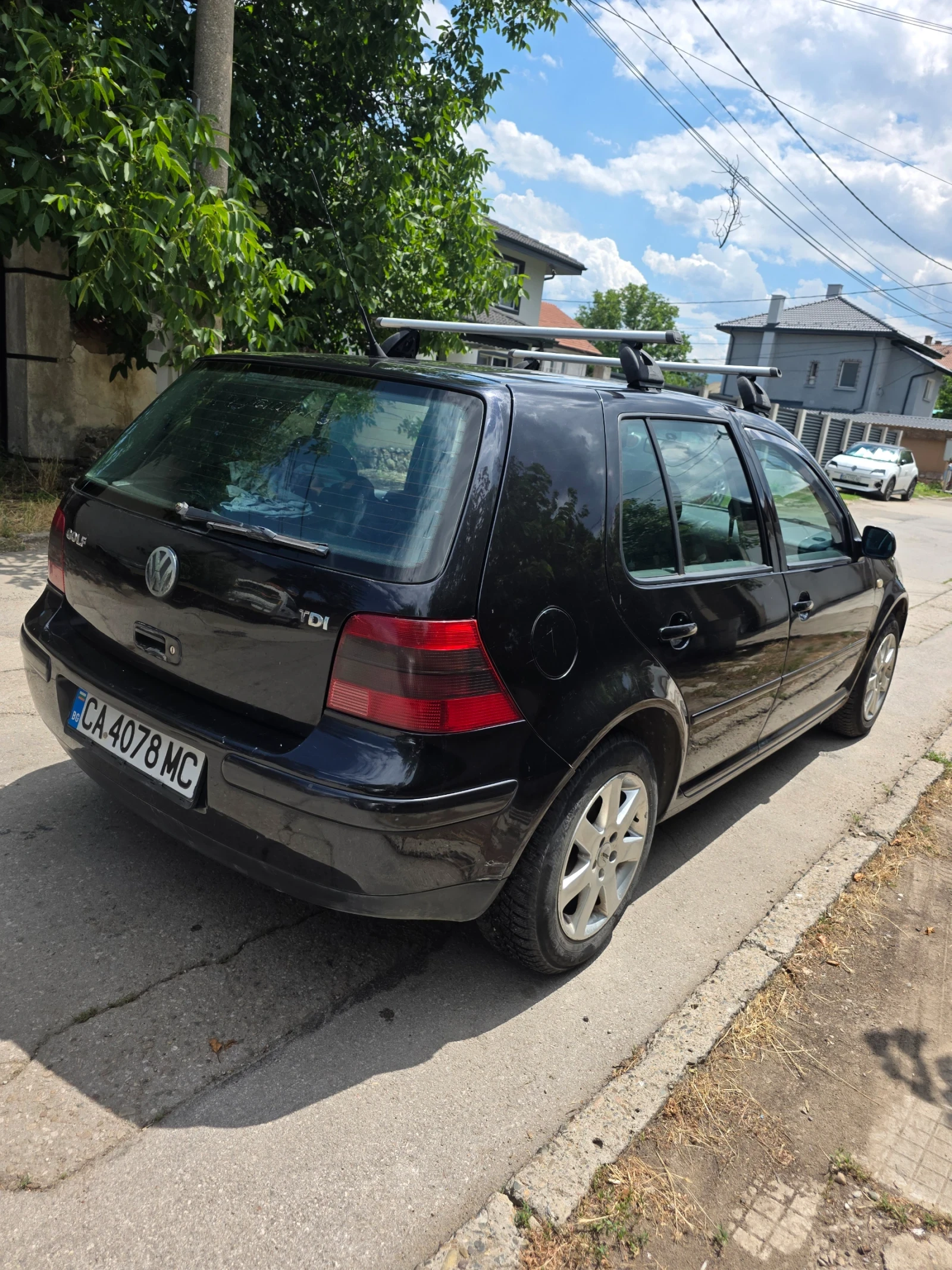 VW Golf 1.9тди, снимка 3 - Автомобили и джипове - 55249648