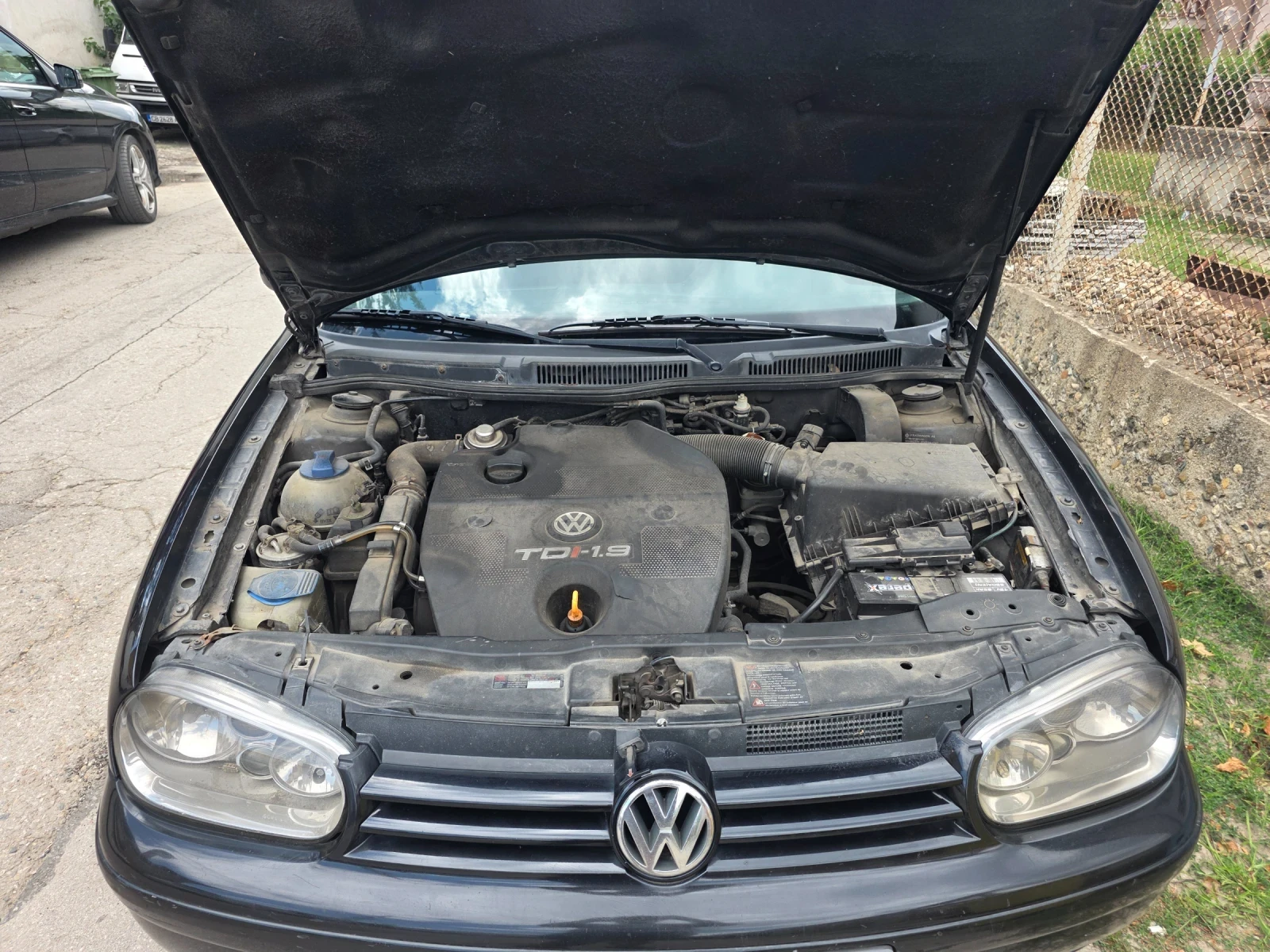 VW Golf 1.9тди, снимка 17 - Автомобили и джипове - 55249648