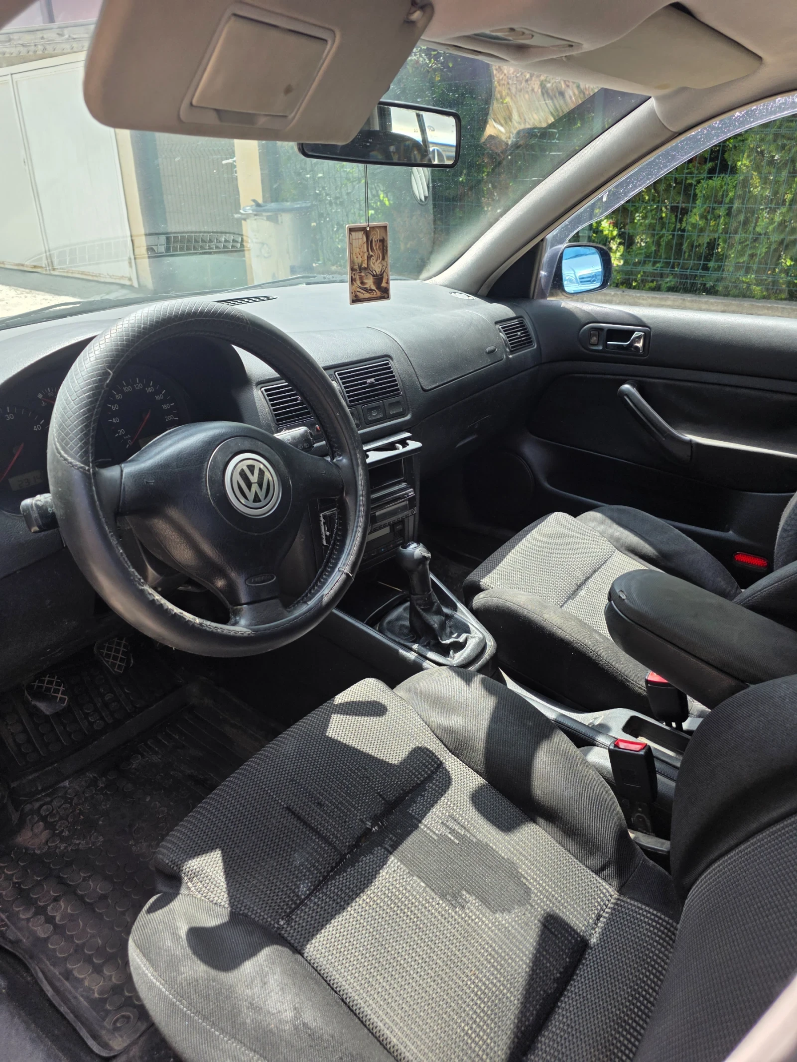 VW Golf 1.9тди, снимка 7 - Автомобили и джипове - 55249648