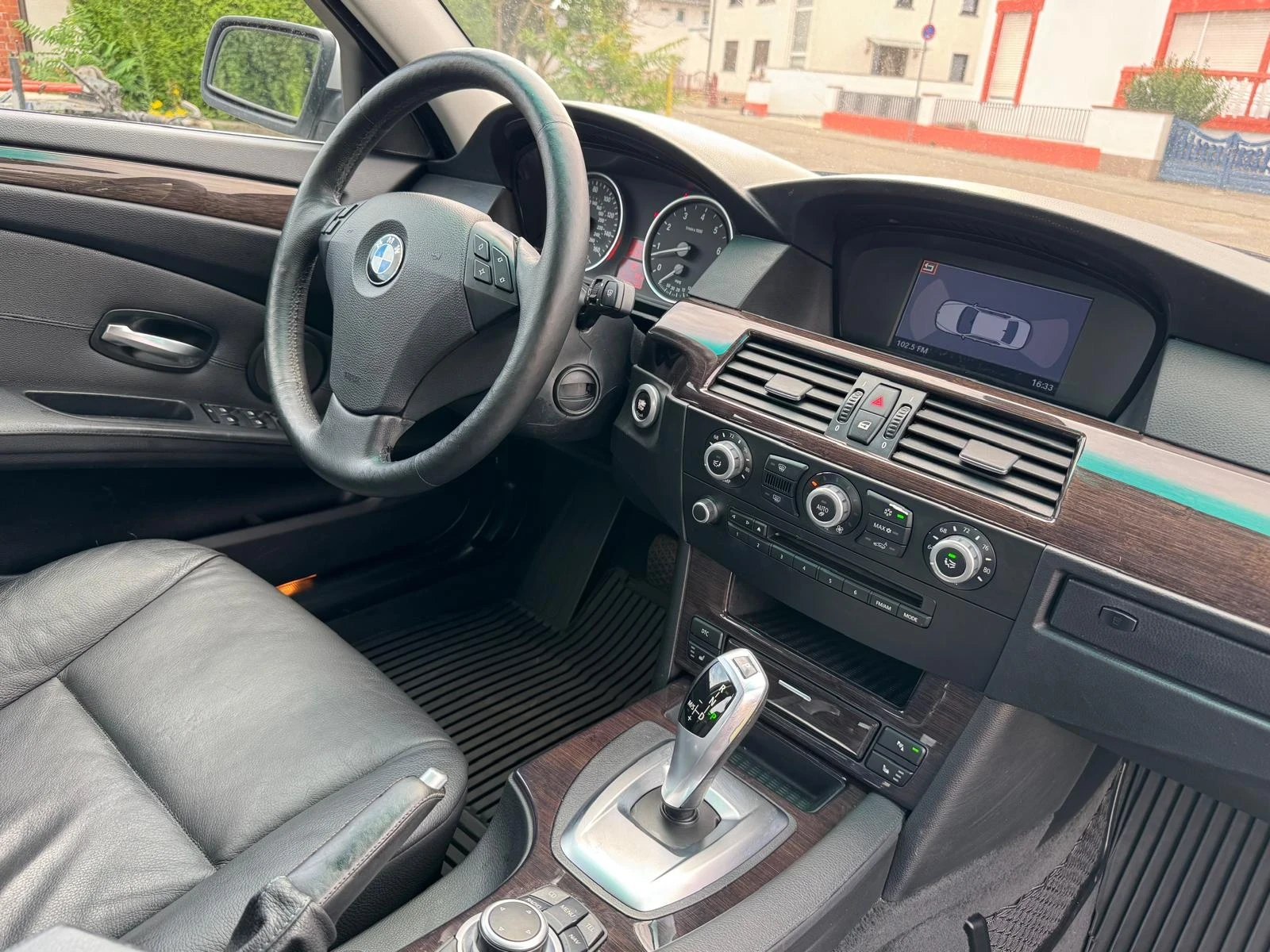 BMW 528 Фейслифт , снимка 7 - Автомобили и джипове - 55317183