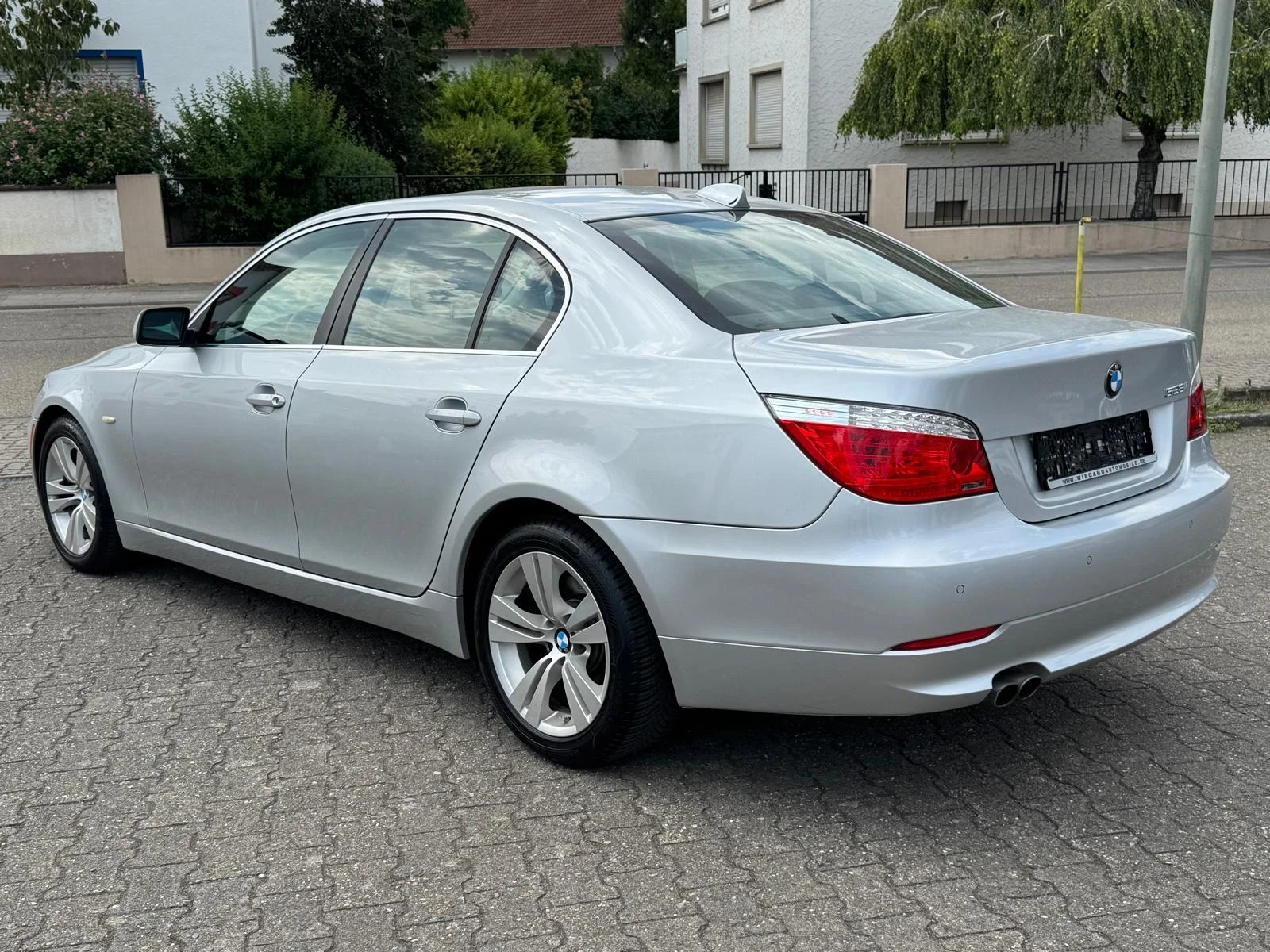 BMW 528 Фейслифт , снимка 2 - Автомобили и джипове - 55317183