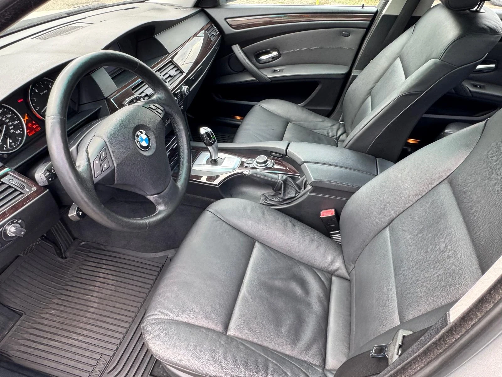 BMW 528 Фейслифт , снимка 11 - Автомобили и джипове - 55317183