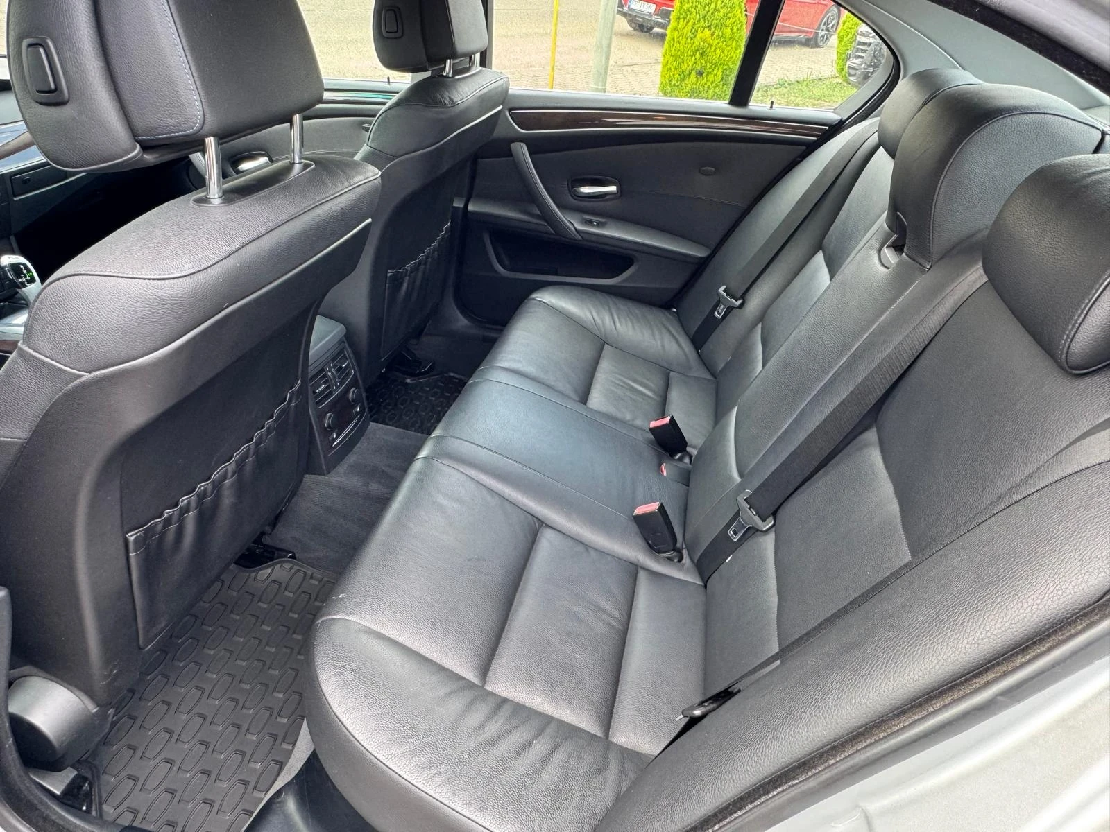 BMW 528 Фейслифт , снимка 9 - Автомобили и джипове - 55317183