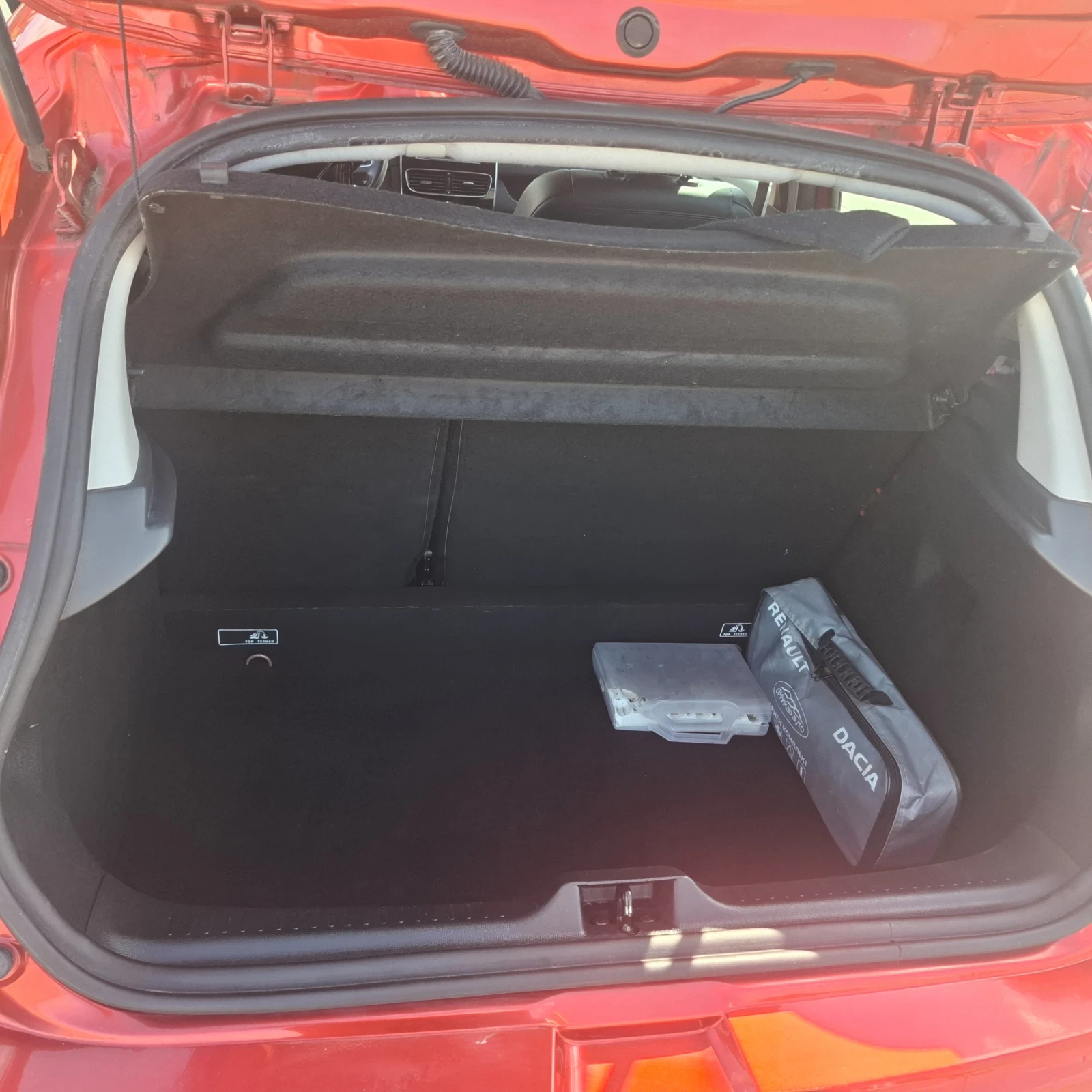 Renault Clio, снимка 4 - Автомобили и джипове - 55992587