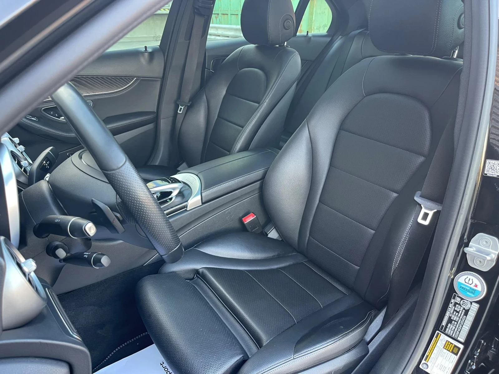 Mercedes-Benz C 300 4 matic ЛИЗИНГ/БАРТЕР, снимка 11 - Автомобили и джипове - 56047806